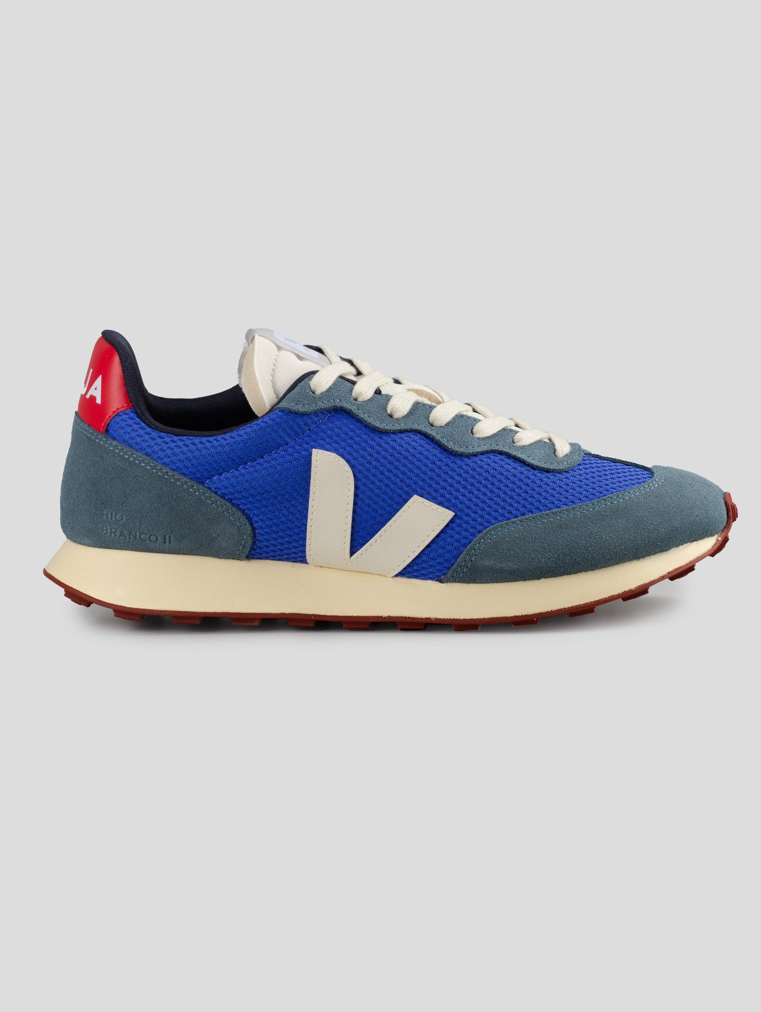 VEJA Veja Rio Branco II Alveomesh Sneaker