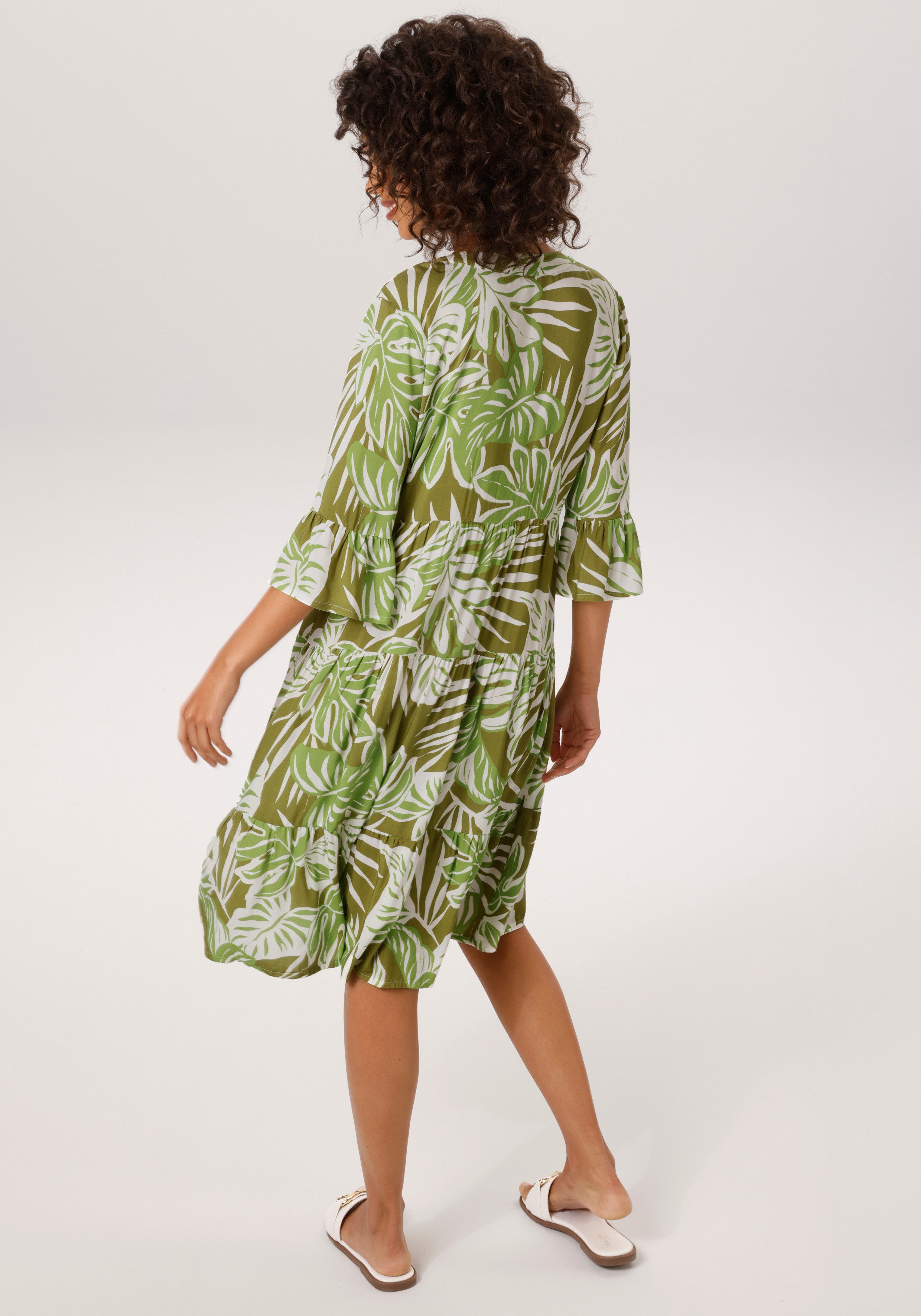 Aniston CASUAL Tunikakleid mit großflächigen, tropischen Blättern bedruckt günstig online kaufen