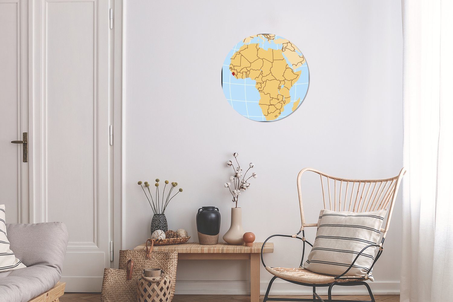 Wohnzimmer in einer St), (1 Leone Tapetenaufkleber, Sierra für Wandsticker Tapetenkreis Kinderzimmer, von Afrika Illustration Karte Rund, MuchoWow