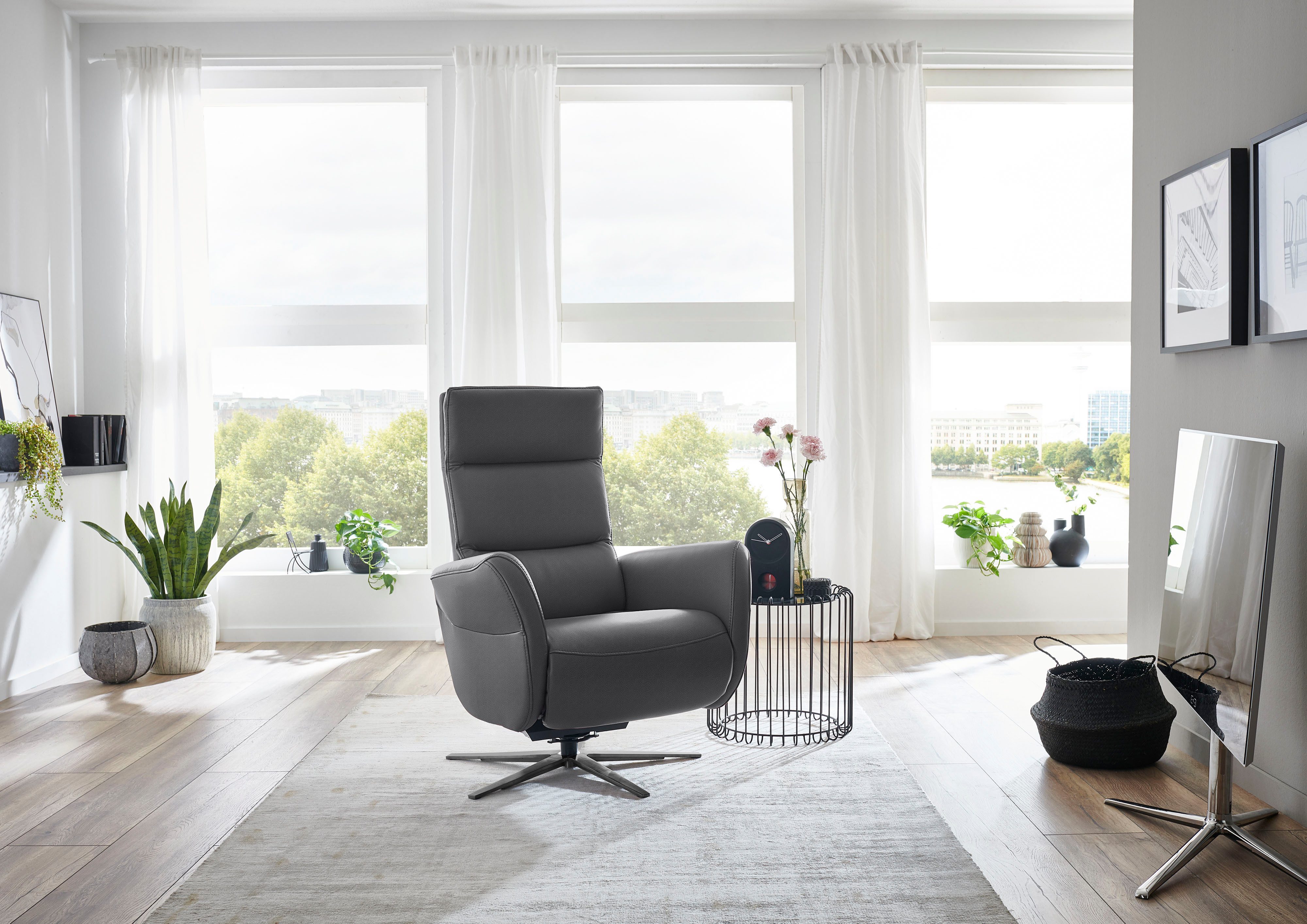 Die PlanBar Relaxsessel PN-RS20038 mit Metallsternfuß inkl. Relaxfunktion und Kopfverstellung (1-St), 360° drehbar, mit Gasdruckverstellung