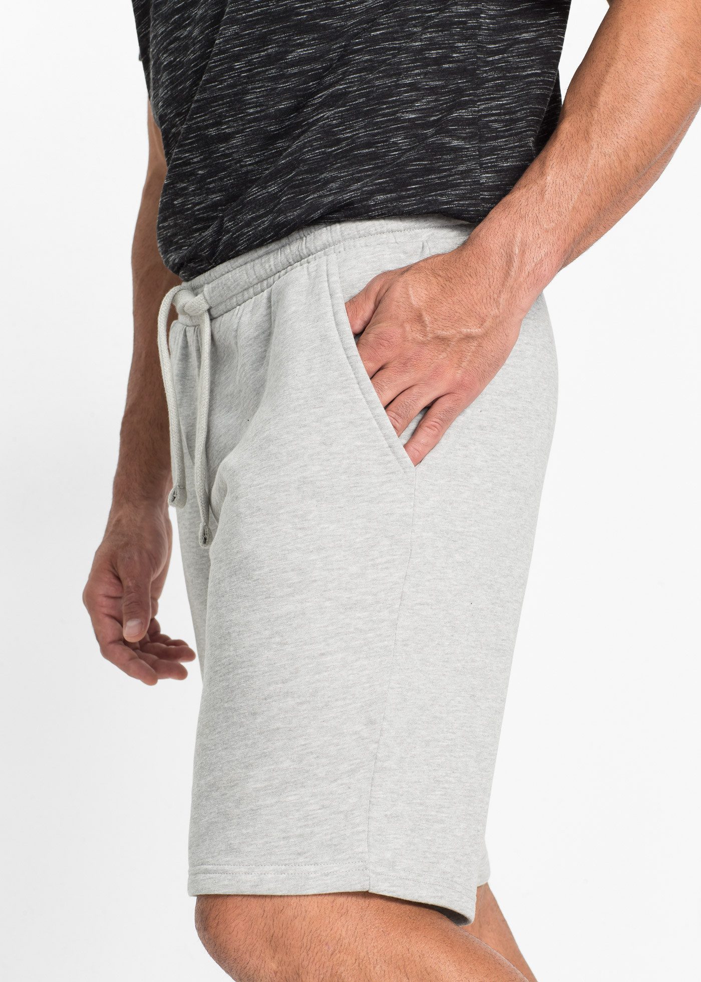 bonprix Sweatbermudas (1-tlg) elastischer Bund und seitlichen Einstecktaschen