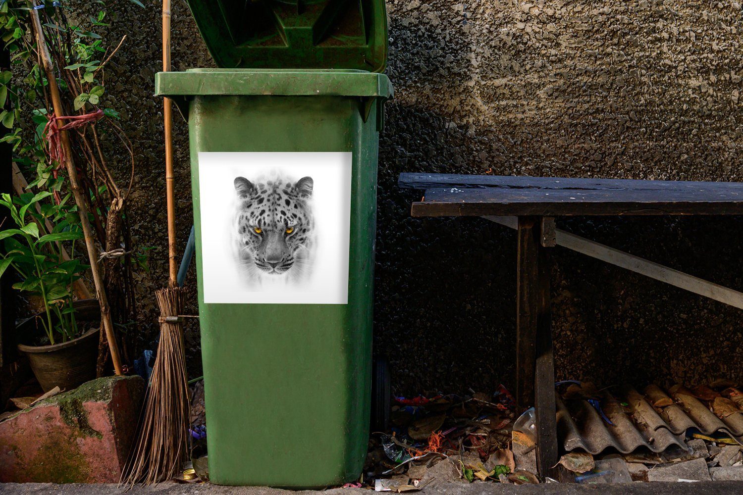 Container, Leopard - Wandsticker Abfalbehälter Sticker, St), - - MuchoWow Weiß Mülleimer-aufkleber, Mülltonne, Tiere Schwarz (1
