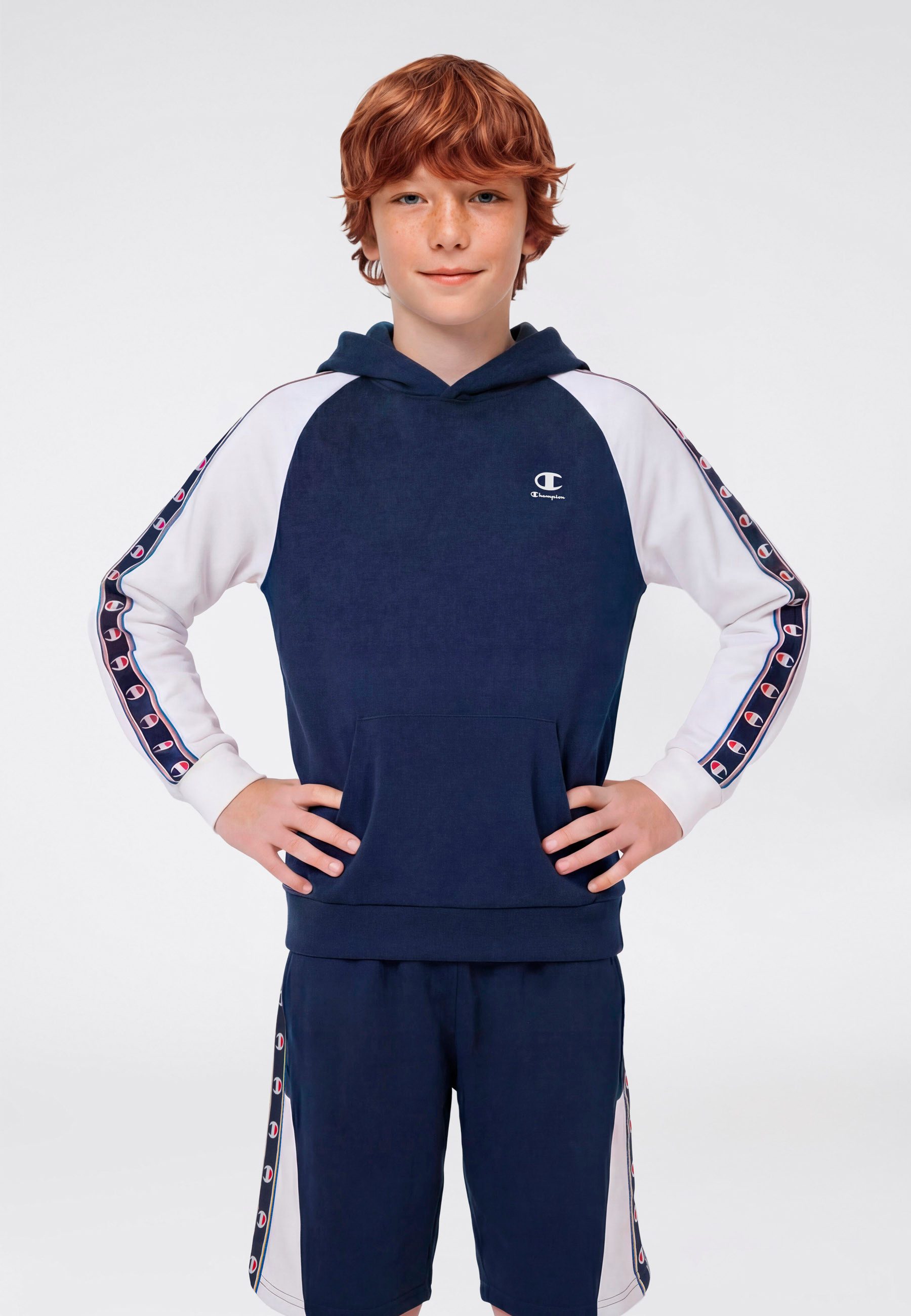 Champion Kapuzensweatshirt Sports-inspired Terry Hoodie with Tape detailing für Kinder, Langarm-Ausführung, aus angerauter Sweatware
