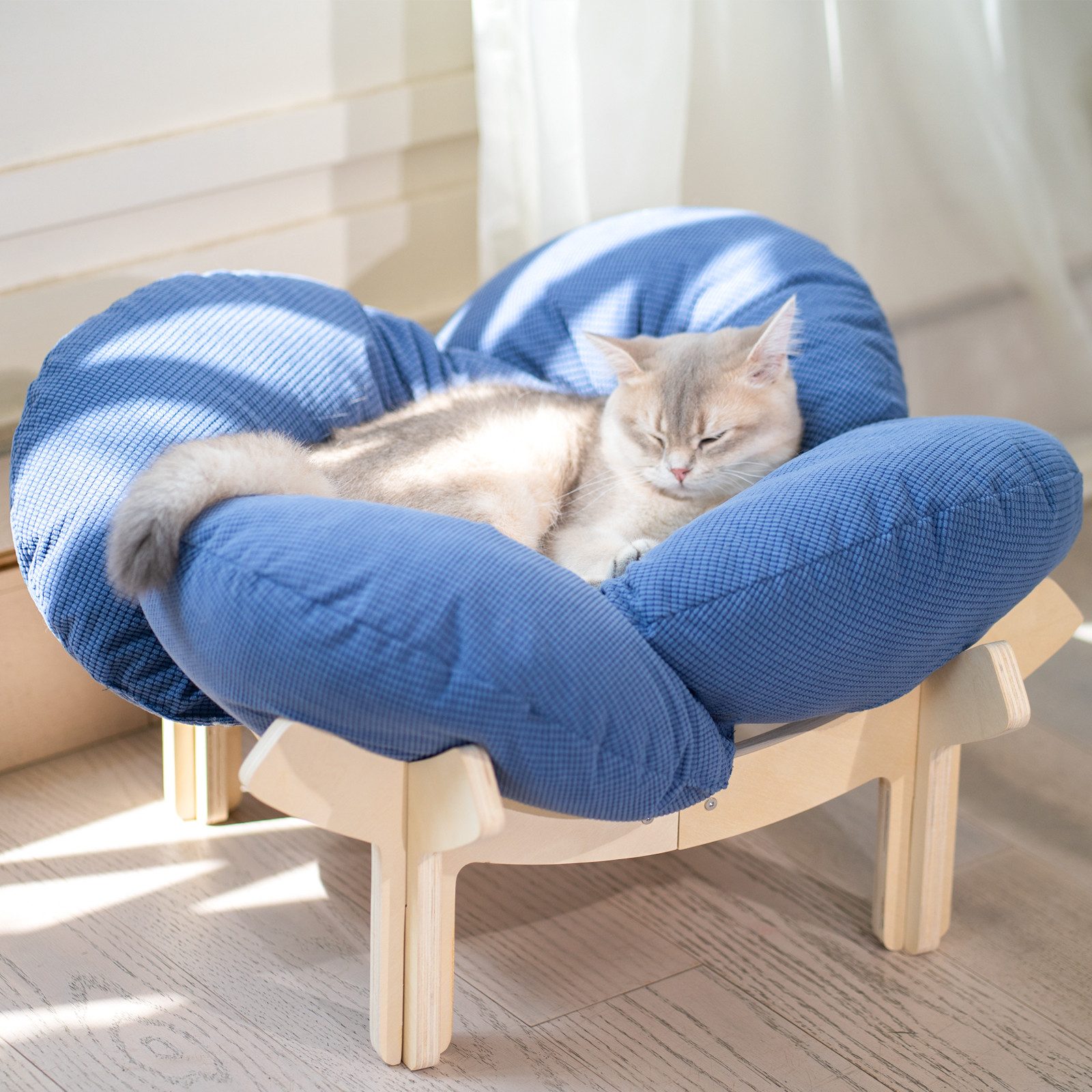 CheerPals Tierbett Erhöhtes Blumenform, 55cm großes Katzensofa, weiches Kissen, Polyesterfaser