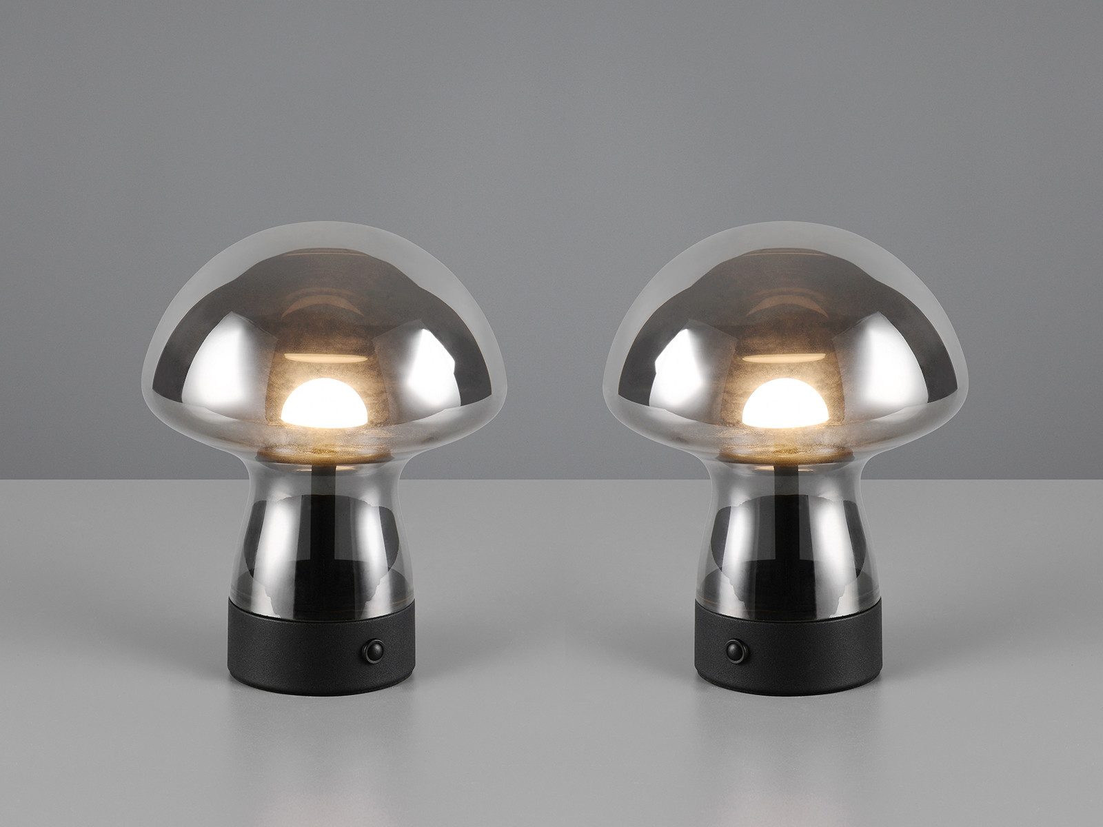 Reality Leuchten LED Tischleuchte, Dimmfunktion, LED fest integriert, Warmweiß, 2er SET kleine kabellose Akku Pilzlampe aufladbar aus Rauchglas H:18cm