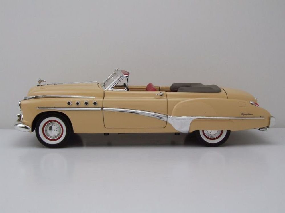 Motormax Modellauto Buick Roadmaster Convertible 1949 creme, Maßstab 1:18