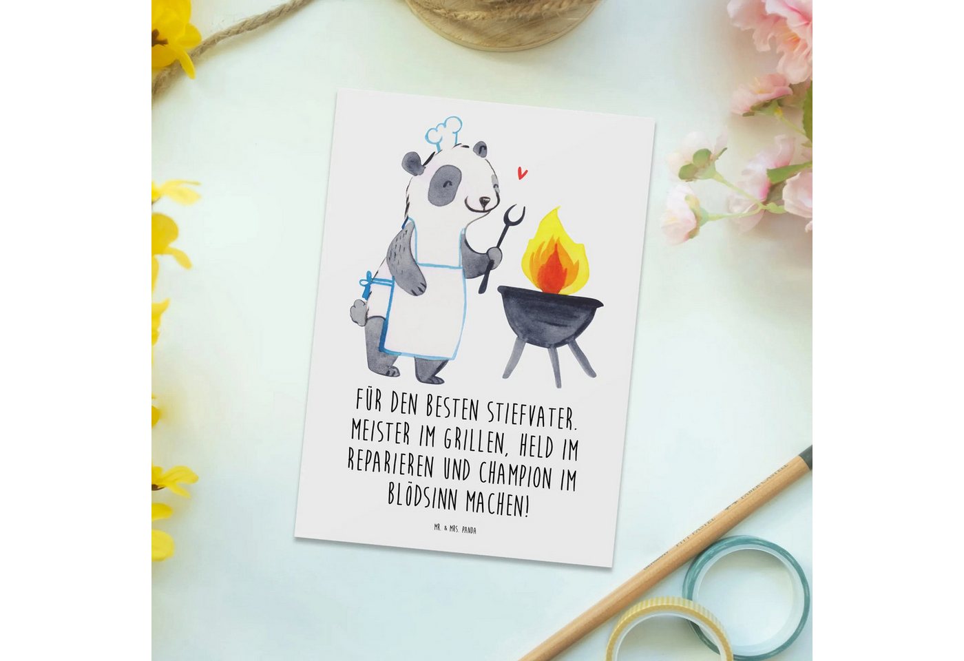 Thumbnail - Mr. & Mrs. Panda Postkarte Bester Stiefvater - Weiß - Geschenk, Stiefvater Geschenke, Ansichtska, Charmantes Design