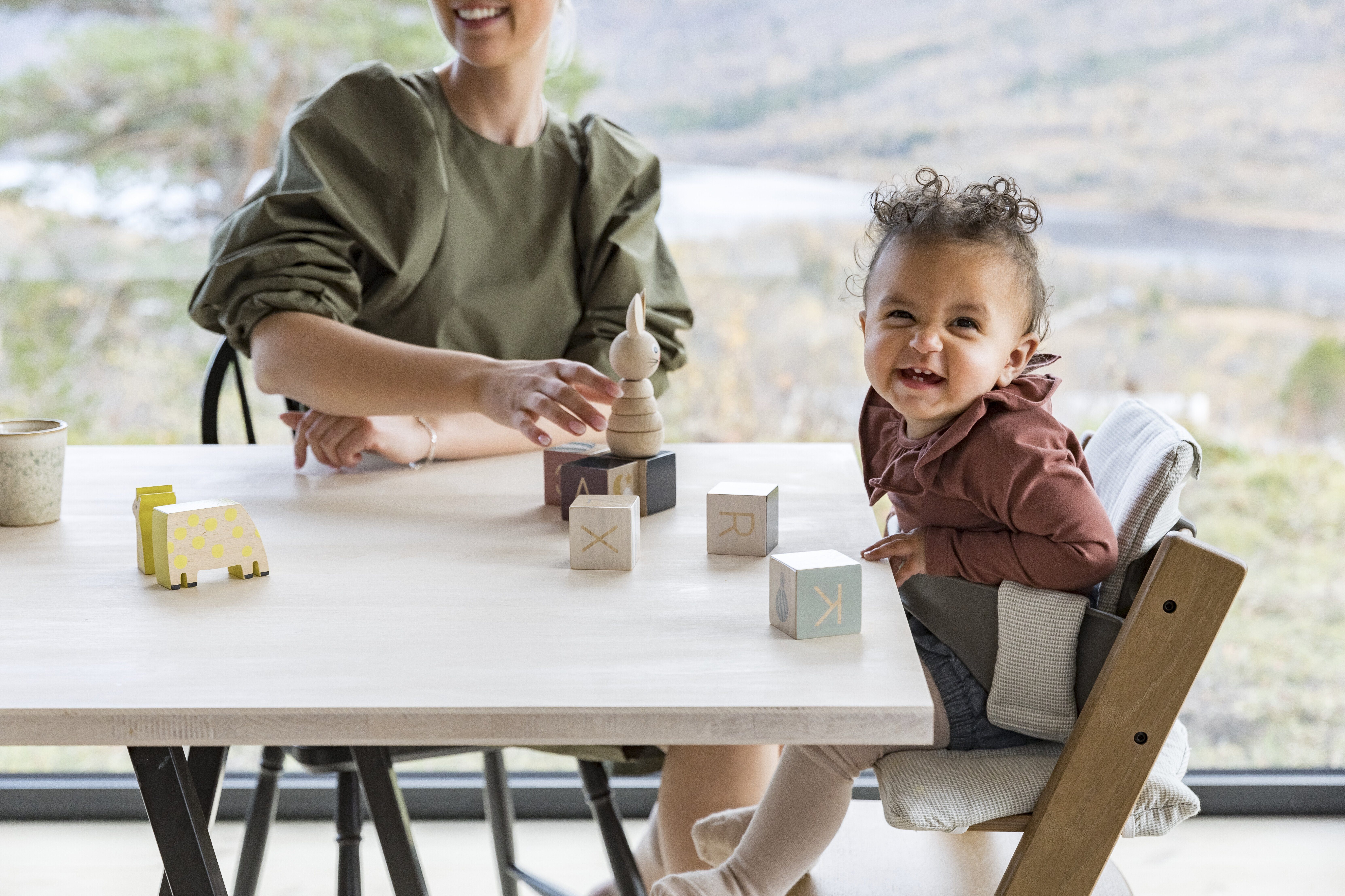 für Grey den Monaten) Trapp (ab 6 Stokke Tripp Stokke von Baby Hochstuhlaufsatz Set Hazy ca. Hochstuhl