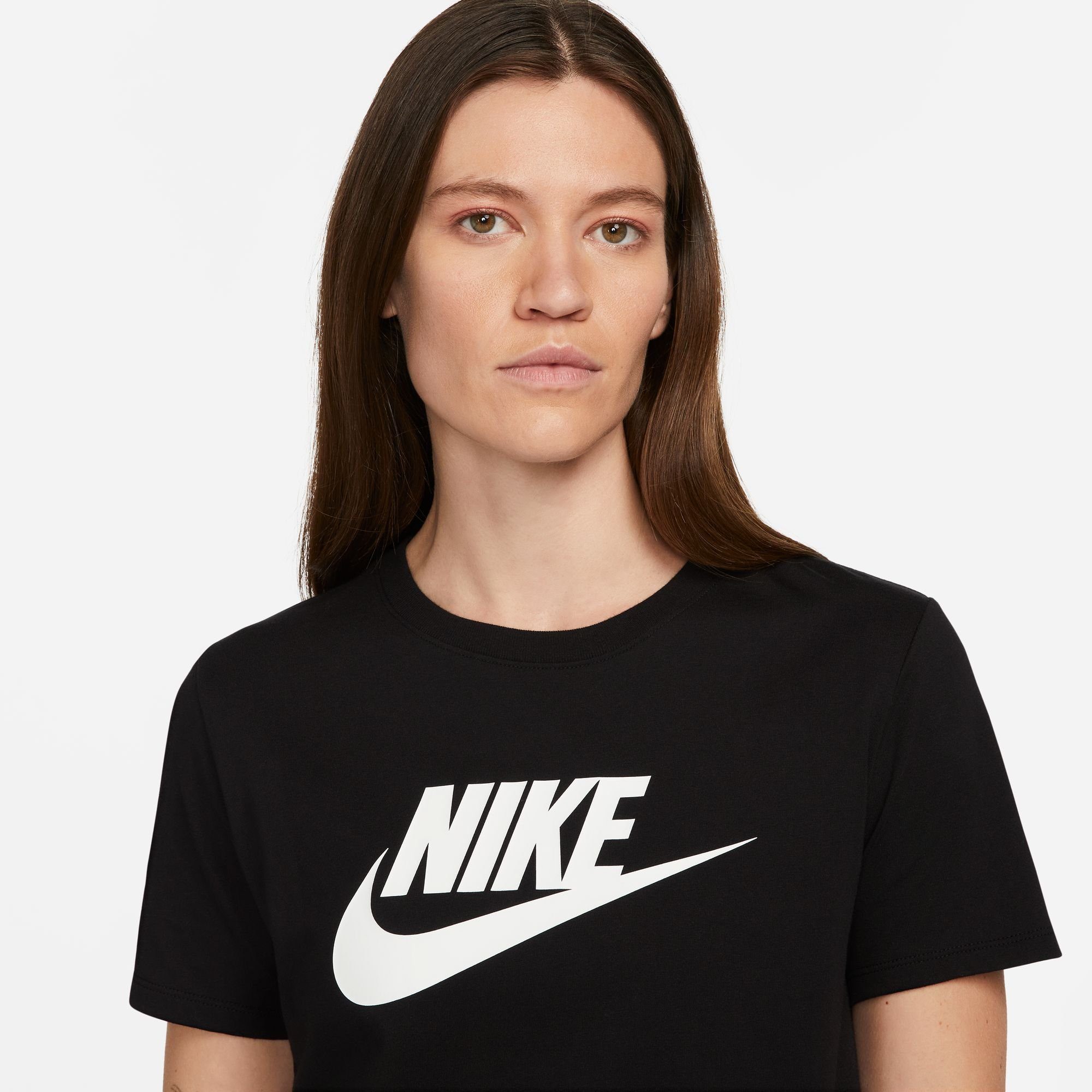 Nike Sportswear T-Shirt Nike Sportswear Essentials Women's Logo T-Shirt Basic Damen T-Shirt mit Logo