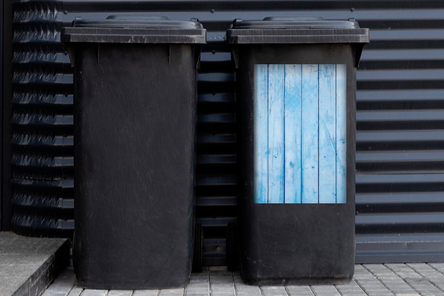 mit Abfalbehälter Mülleimer-aufkleber, Wand MuchoWow Wandsticker Blaue Bohlenstruktur Mülltonne, Sticker, (1 St), Container,