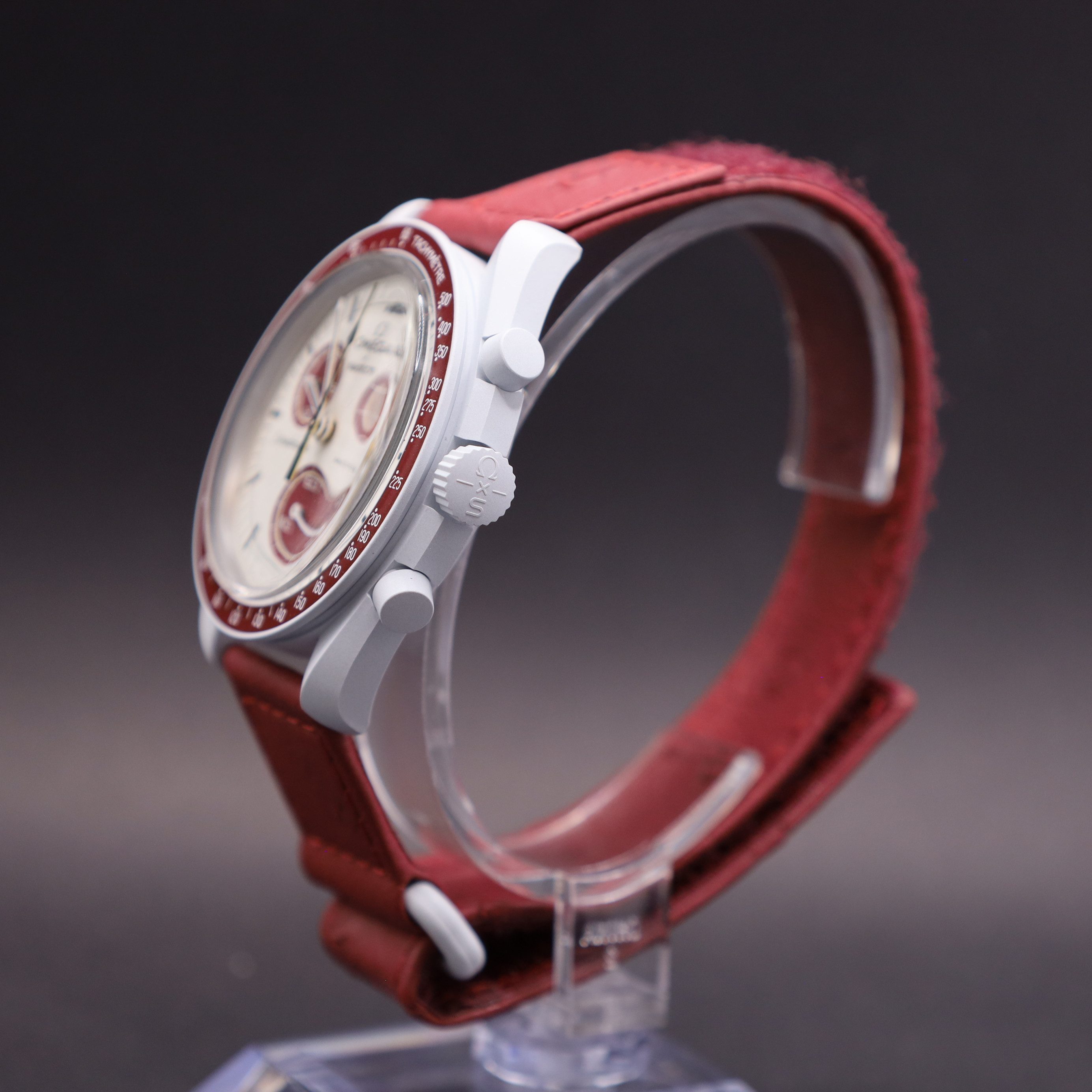 Swatch Chronograph OMEGA x Swatch MoonSwatch Mission to Pluto Straußenleder SO33M101C, (1-tlg)