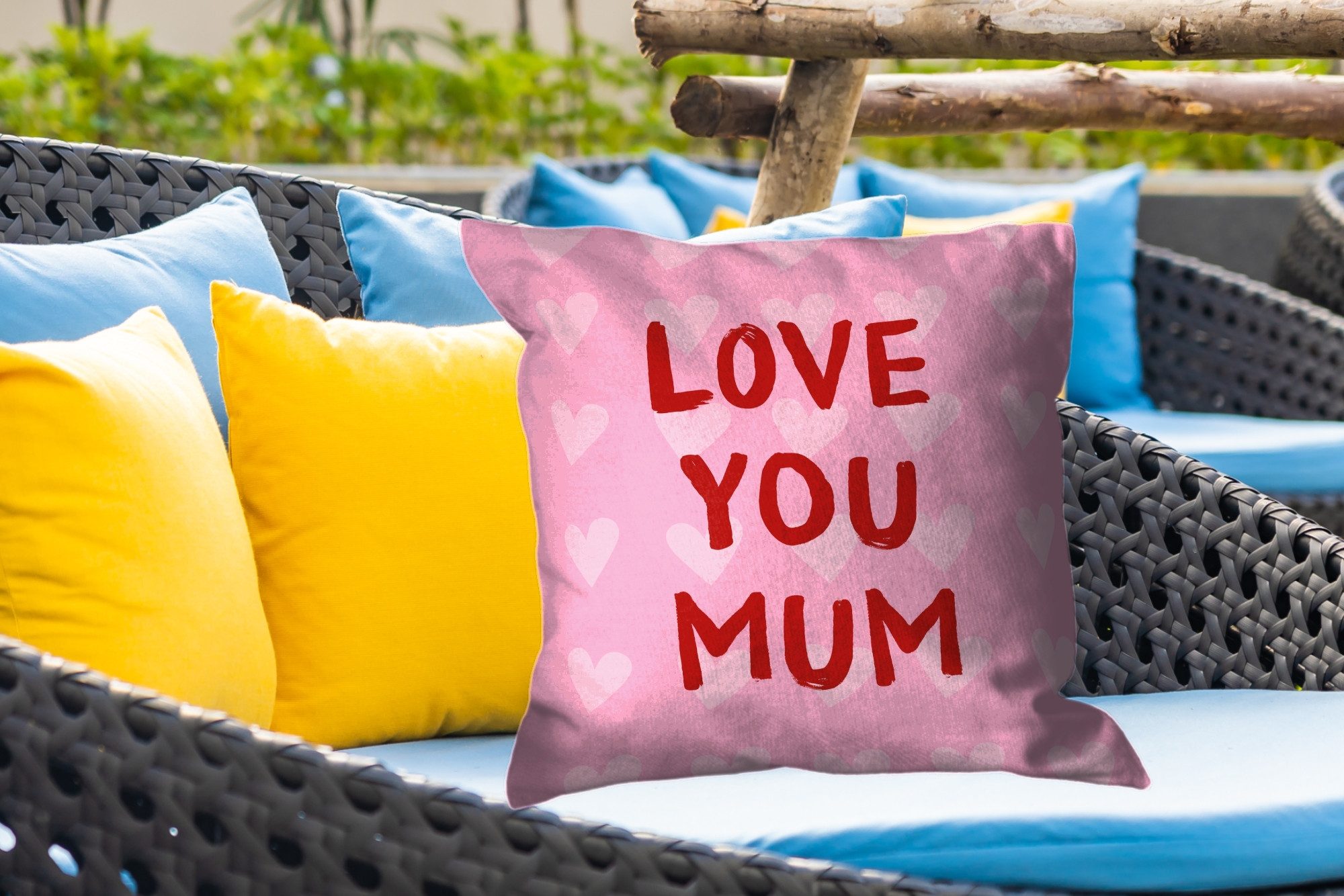 MuchoWow Dekokissen Liebe - Zitat - Mutter - Rot, Kissenhülle für den Außenbereich, Outdoor, Kissen, 60x60 cm