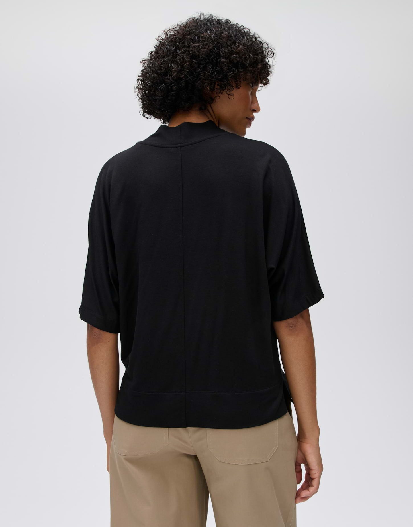 OPUS Kurzarmshirt Sinse aus weichem Jersey Schmal zulaufender Schnitt mit Seitenschlitzen – Bild 3 von 5
