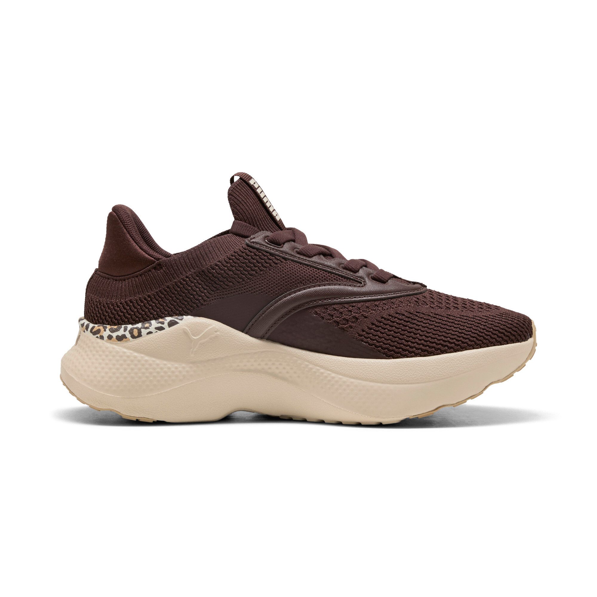 PUMA SOFTRIDE MAYVE ANIMAL WNS Fitnessschuh für sportliche Aktivitäten und Alltag, mit weicher SOFTFOAM+ Dämpfung