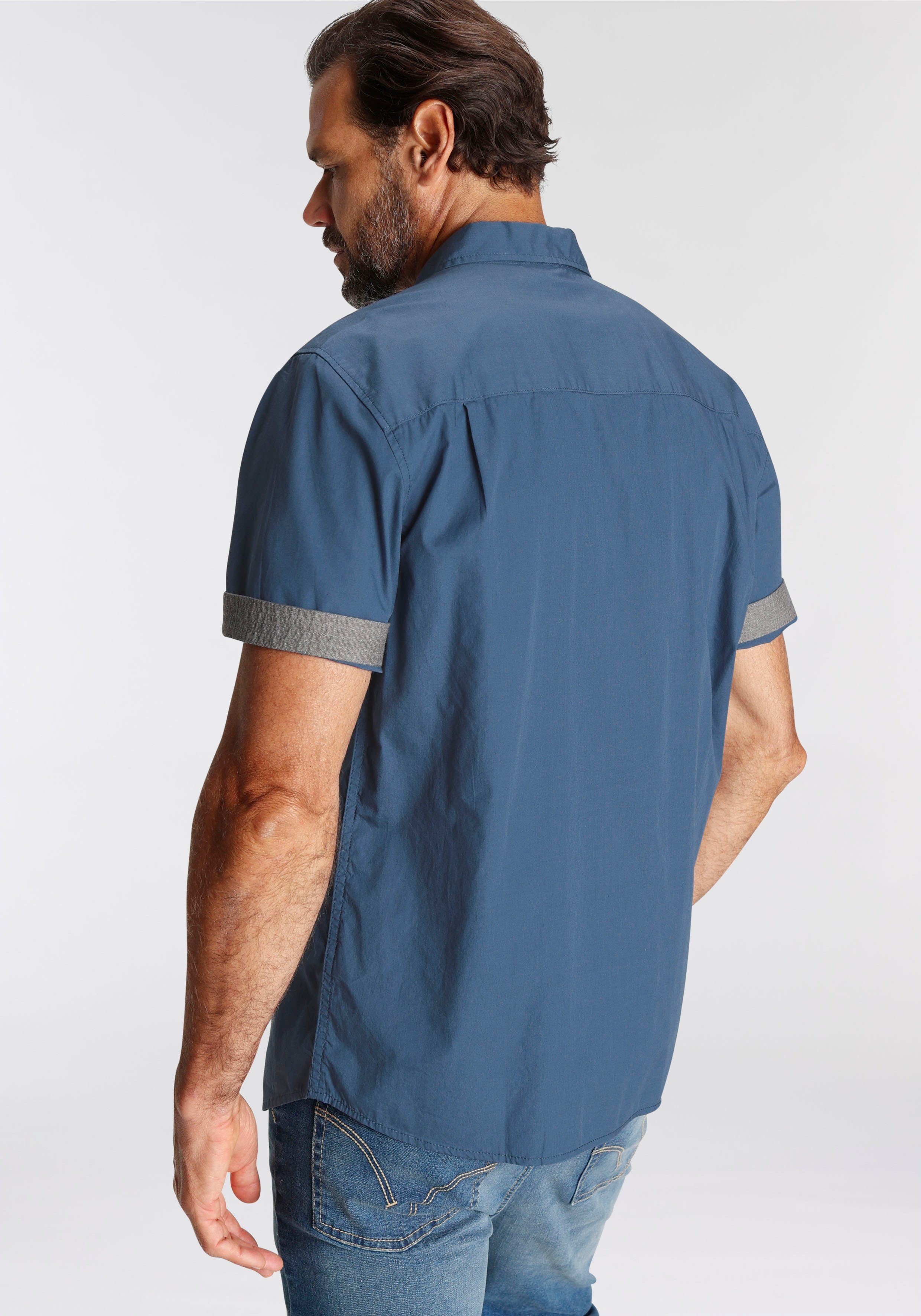 Man's World Kurzarmhemd mit kleinem Brustprint