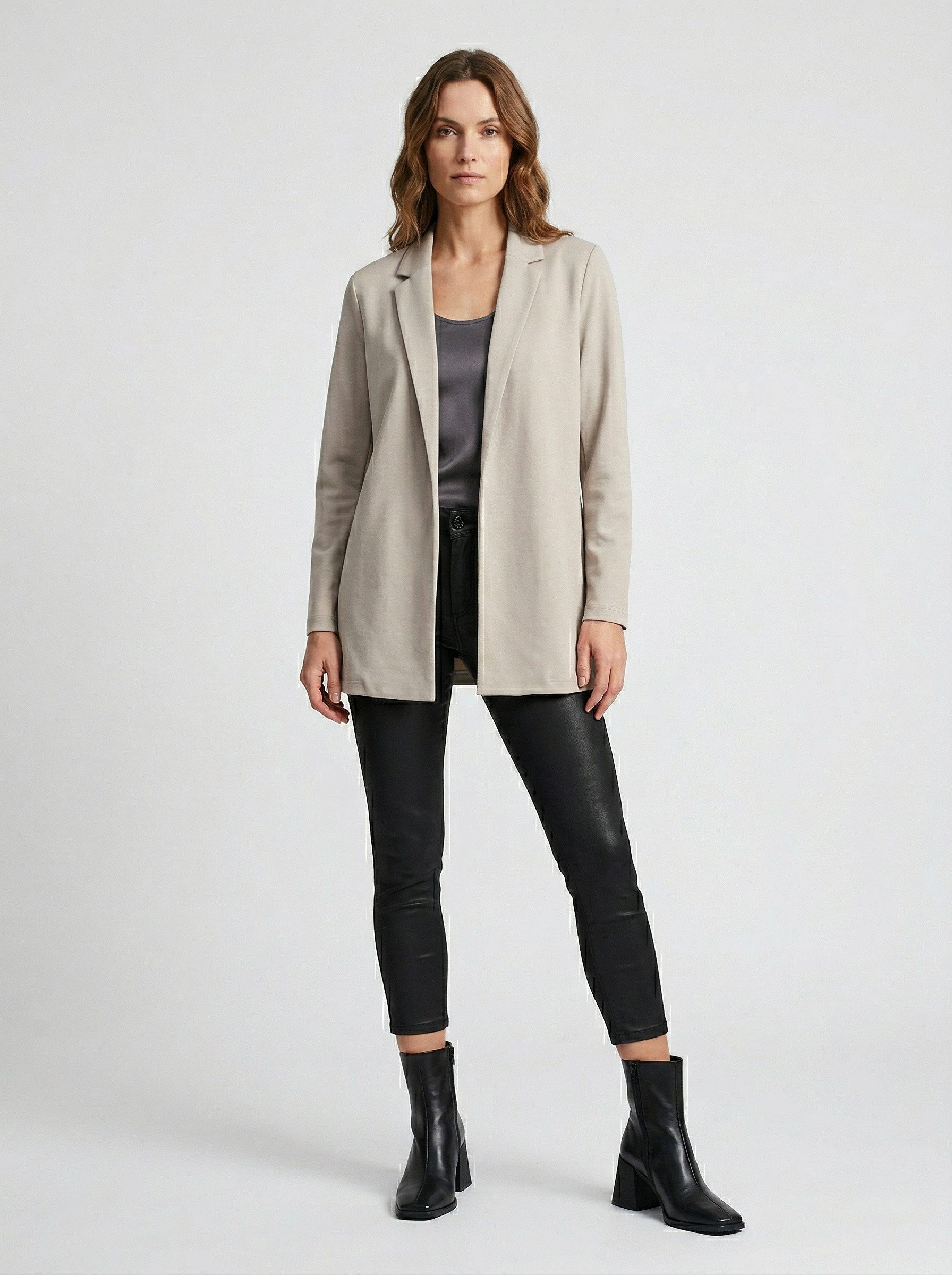 Zum Outfit 11