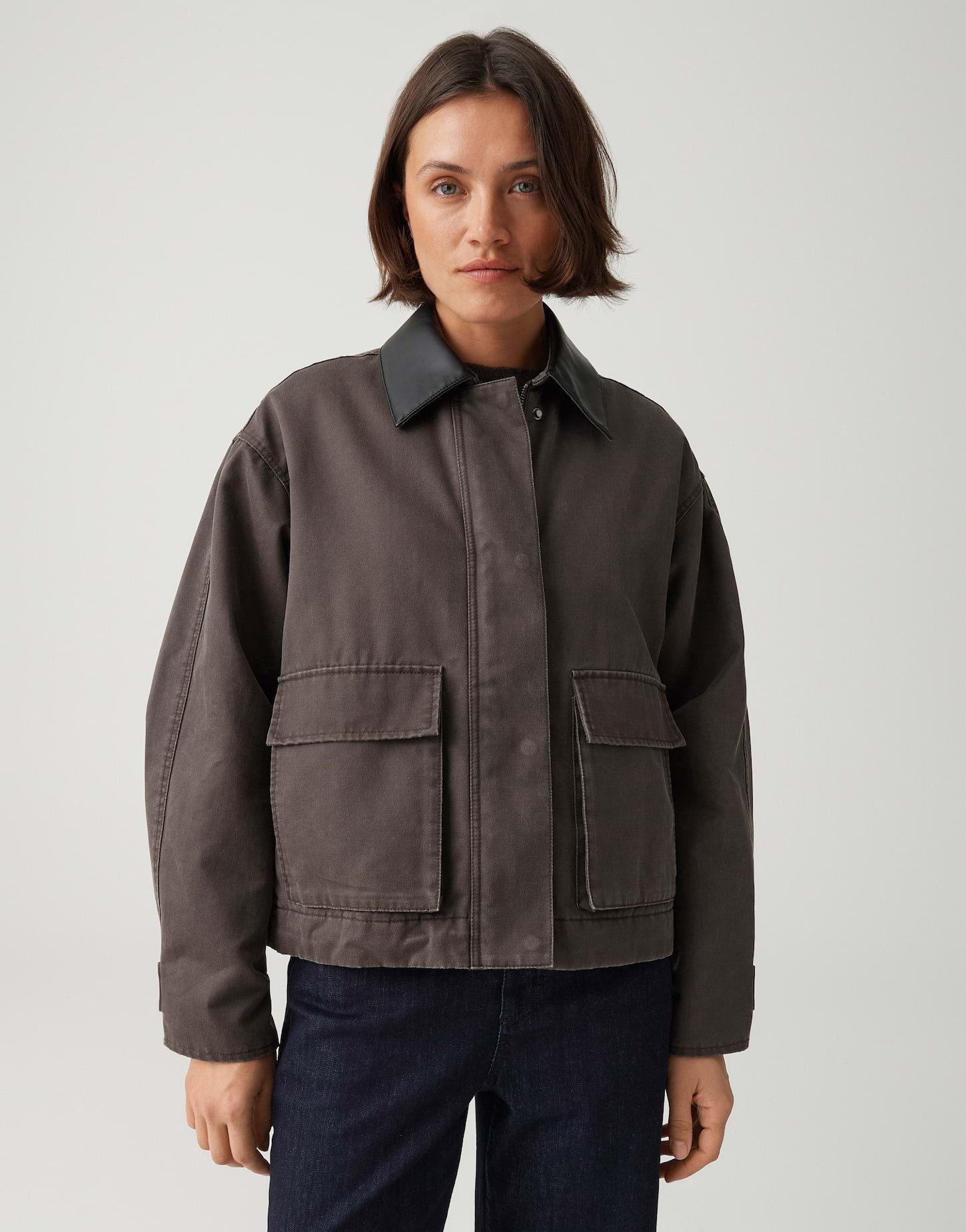 OPUS Outdoorjacke Barn Jacket aus gewachstem Baumwollmix Regular Fit Riegel an der Manschette