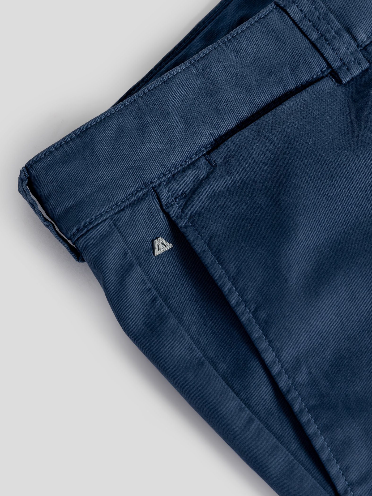 TwoMates Shorts Shorts mit elastischem Blau Farbauswahl, GOTS-zertifiziert Bund