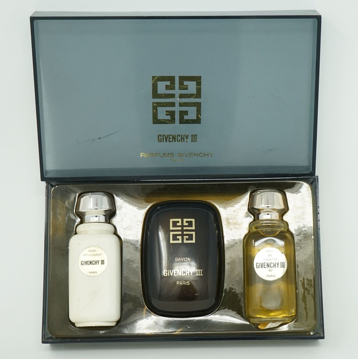 GIVENCHY Duft-Set Givenchy III 3 Eau de Toilette 60 ml + Shower Gel 60 ml +  Seife