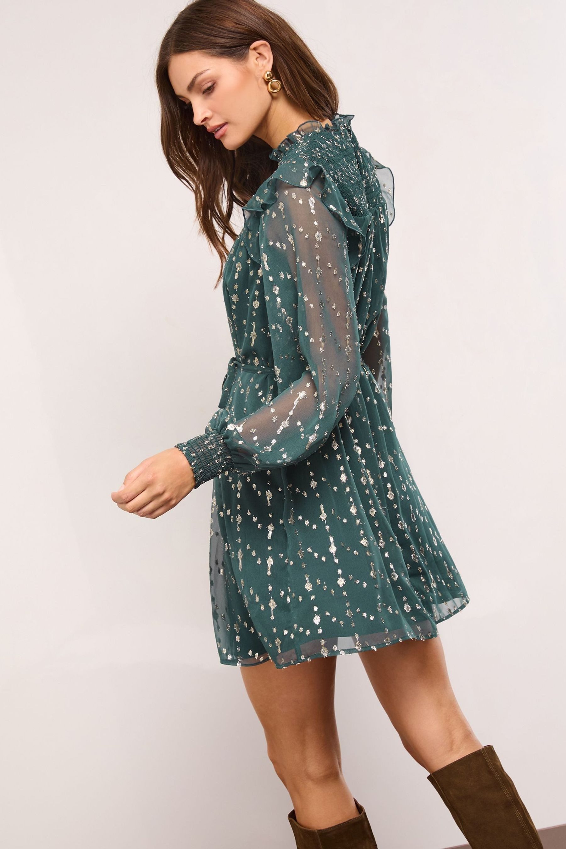 LIPSY Minikleid Lipsy Hochgeschlossenes Langarm-Minikleid, Regular (1-tlg) günstig online kaufen