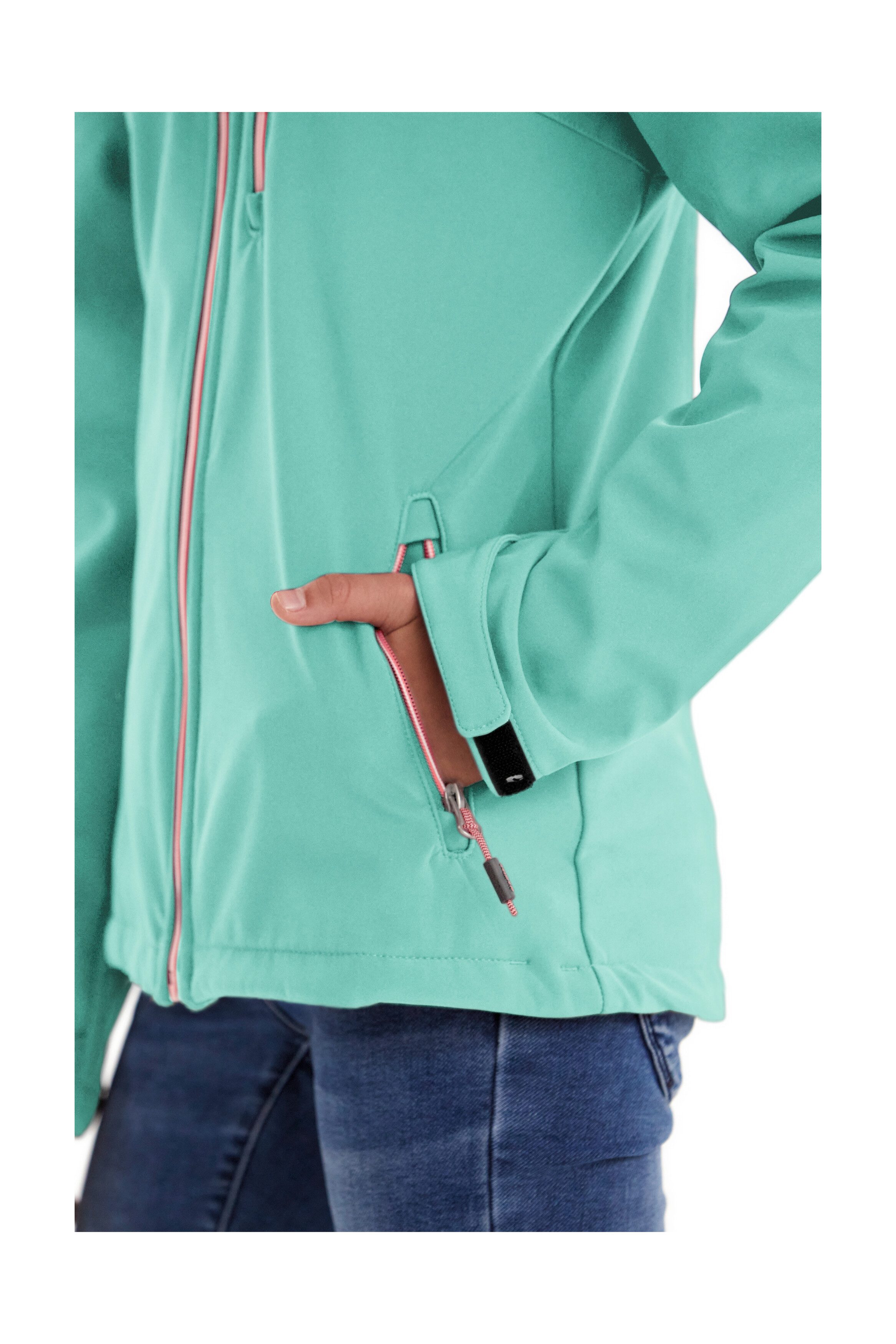 Killtec Softshelljacke Girls Softshelljacke Wasserabweisend, verstellbare Kapuze u Ärmel, Fleece-Innenfutter