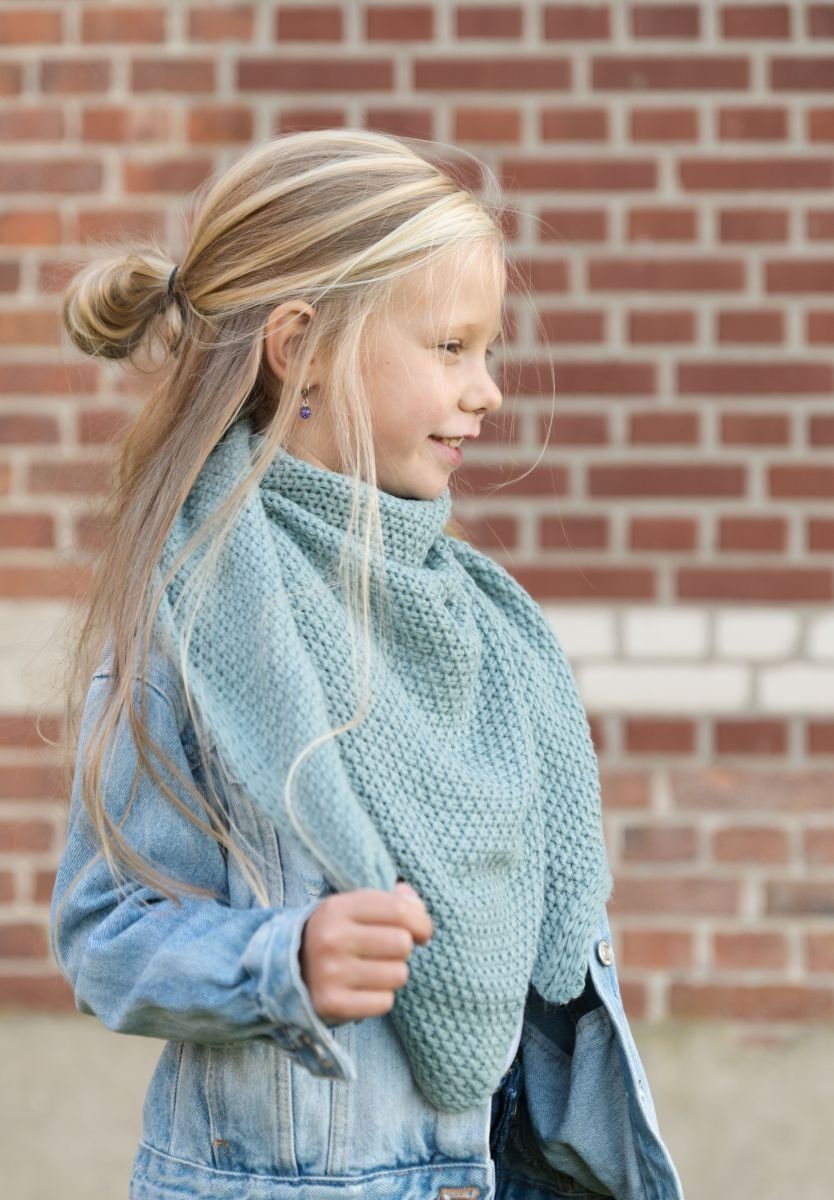 Knit Factory Schal Coco Dreiecksschals 140x60 cm Glatt Stonegreen, (1-St), Schal Strickschal Umhängetuch Tuch Strickware