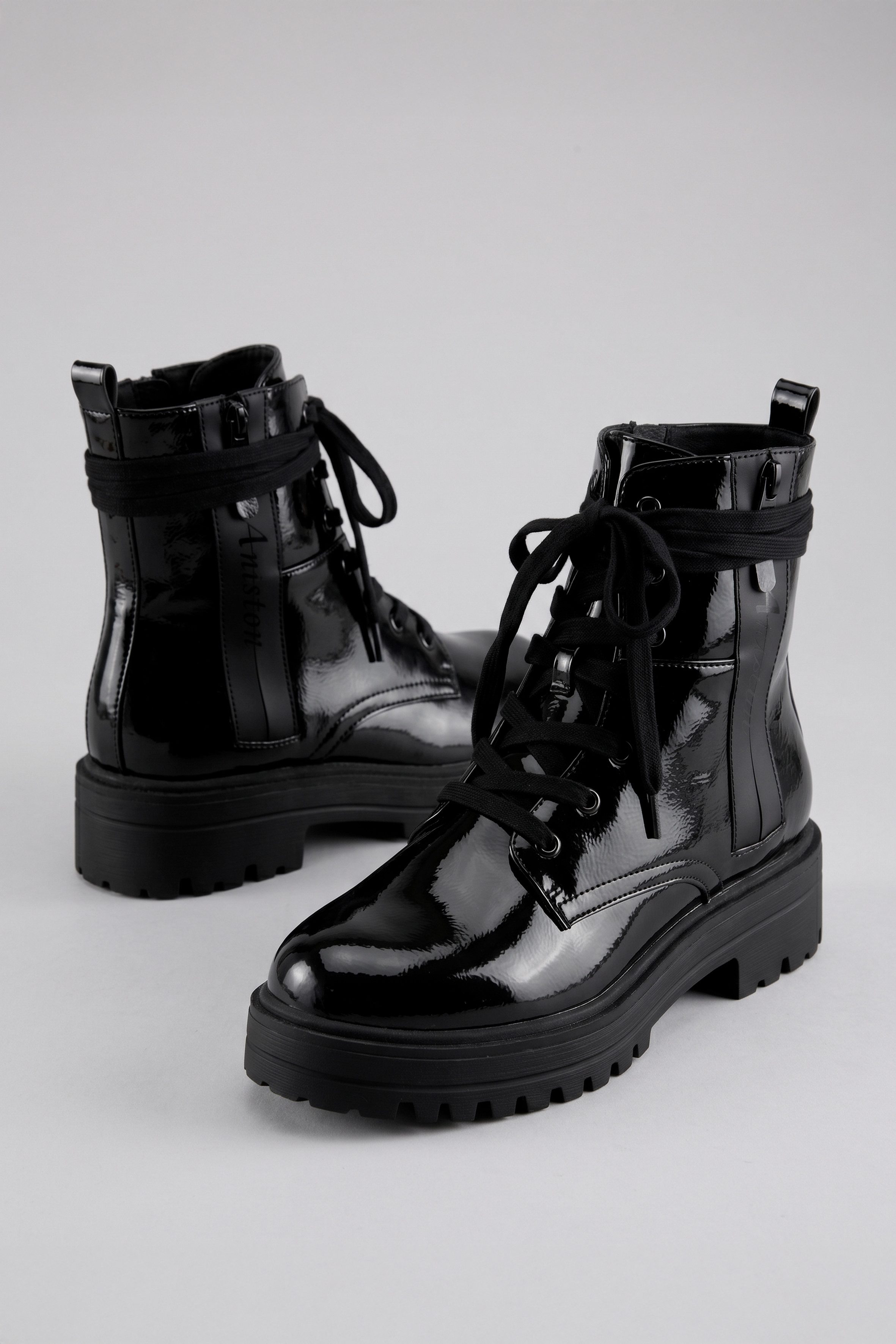 Aniston SHOES Schnürboots Ankle Boots mit Reißverschluss, in Glanz-Optik - NEUE KOLLEKTION