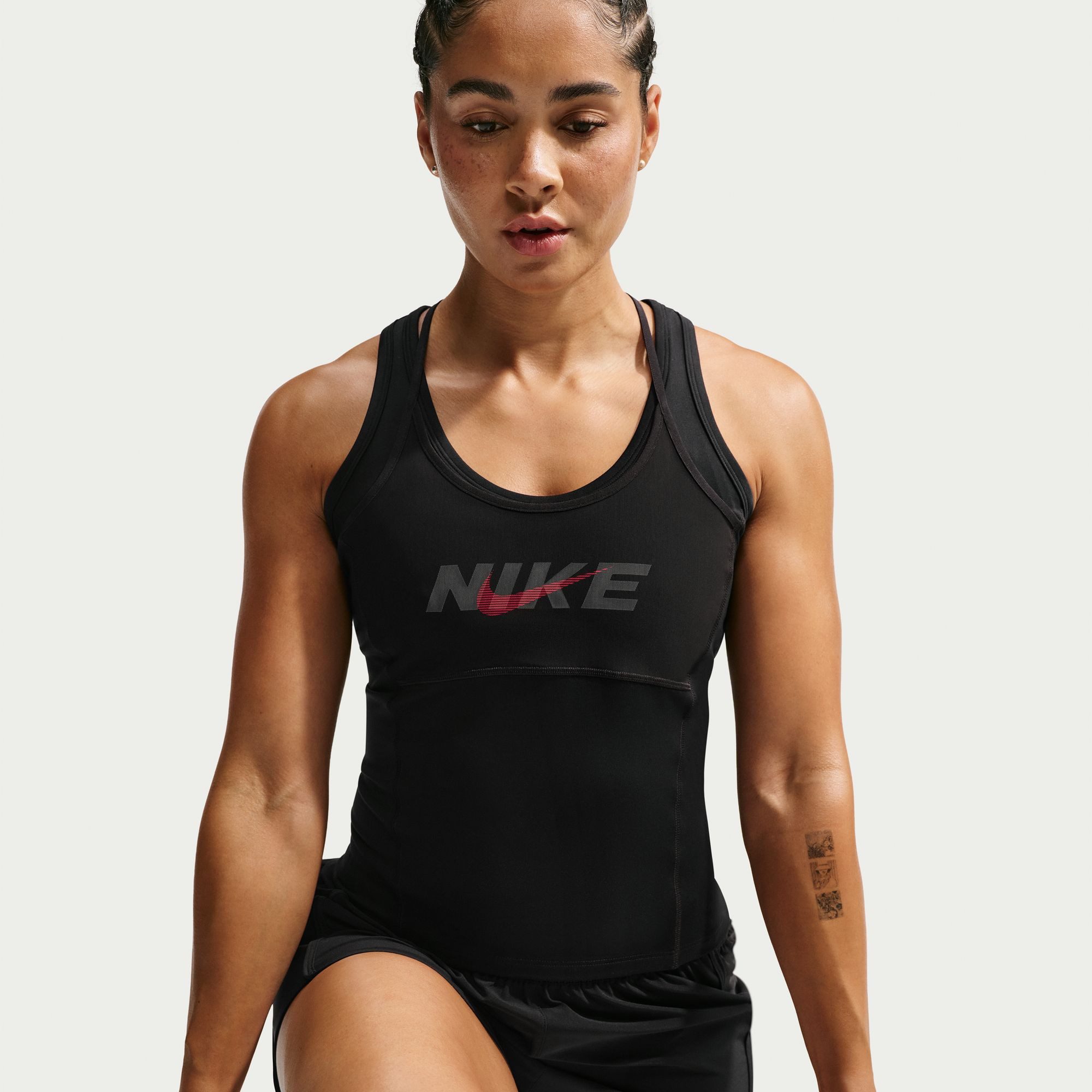Nike Trainingstop Nike One Women's Dri-FIT Tank Top mit Dri-FIT Material, ärmellos