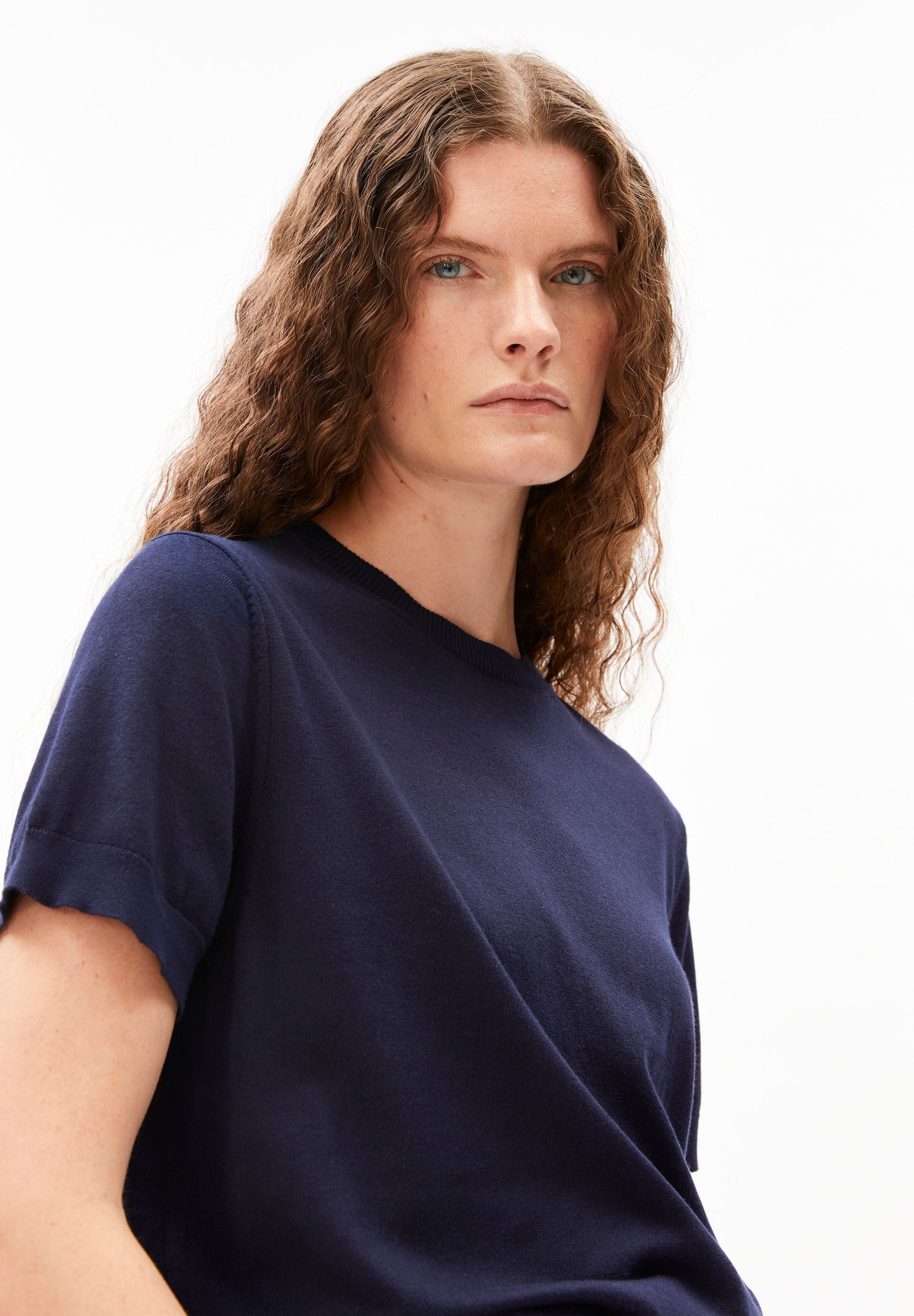 Armedangels T-Shirt FINE KNIT Strickshirt aus TENCEL™ Modal Mix Regular Fit