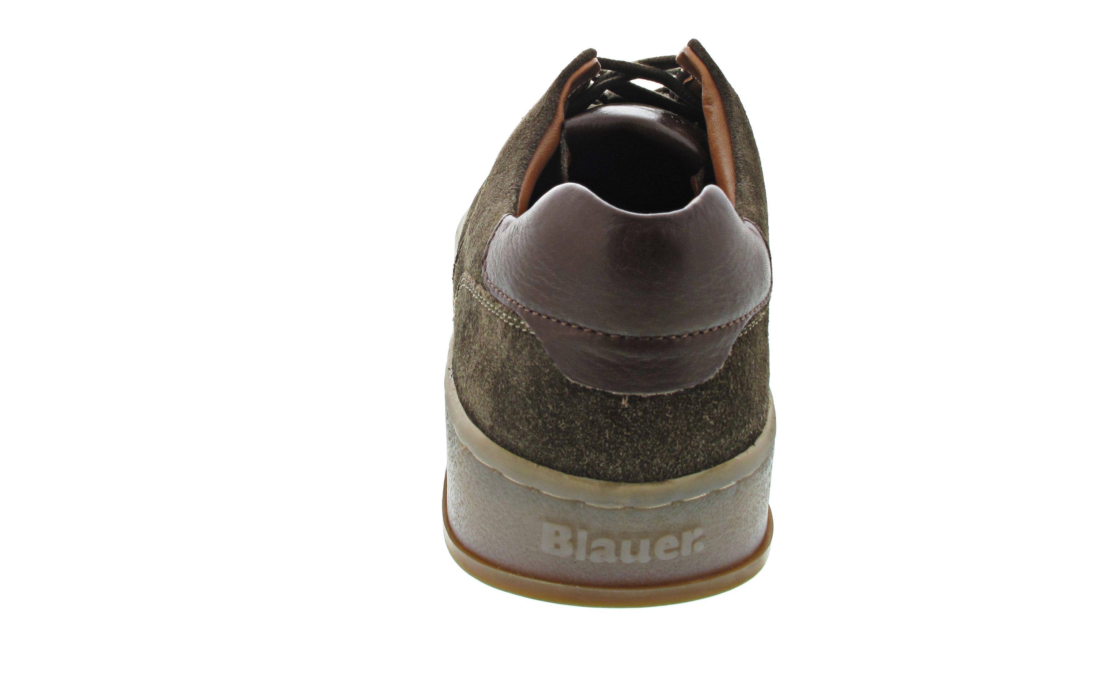Blauer Sneaker
