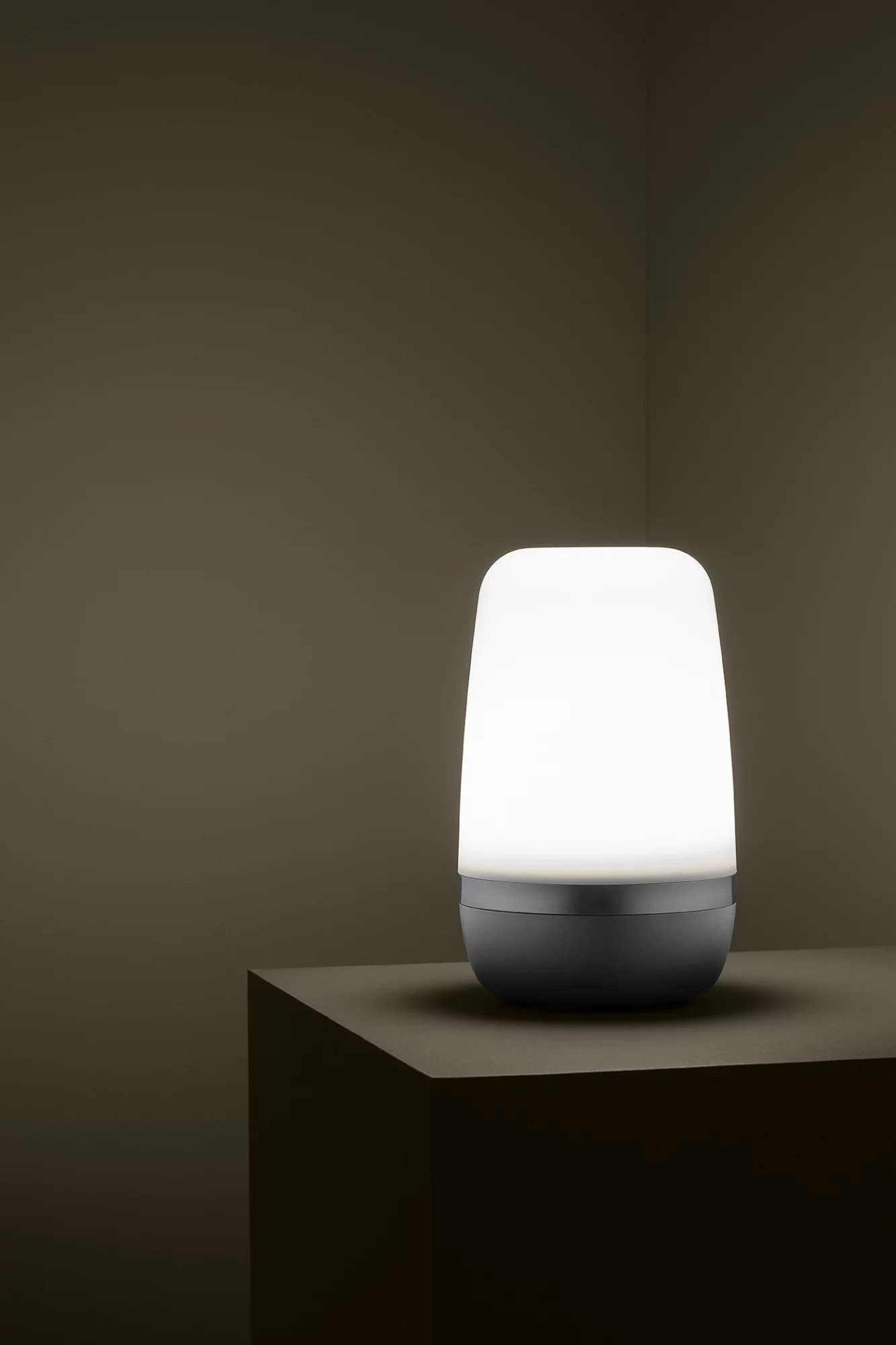 blomus LED Laterne -SPIRIT- Outdoor LED Leuchte: Designlampe für den Außenbereich, Dimmbar, LED fest integriert, Warmweiß, Neutralweiß, Kaltweiß, Akku aufladbar – Bild 5 von 5
