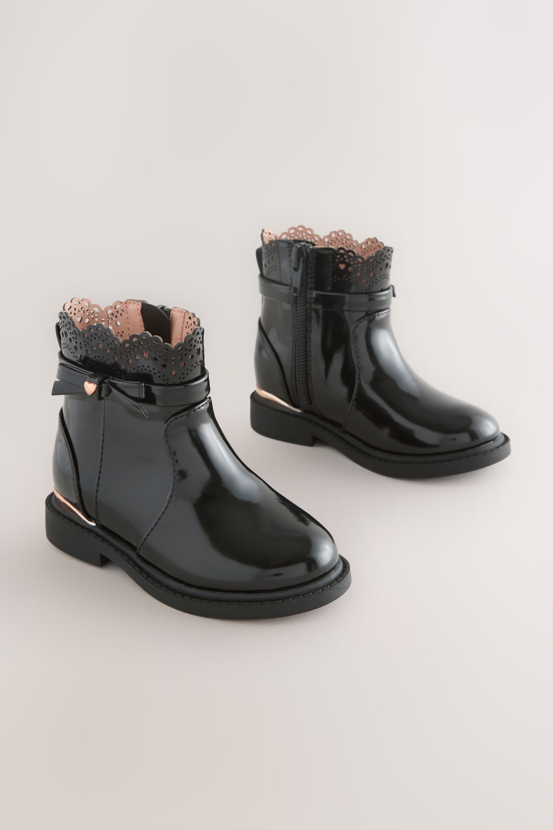 Next Chelsea-Stiefeletten mit Schleife Chelseaboots (1-tlg)