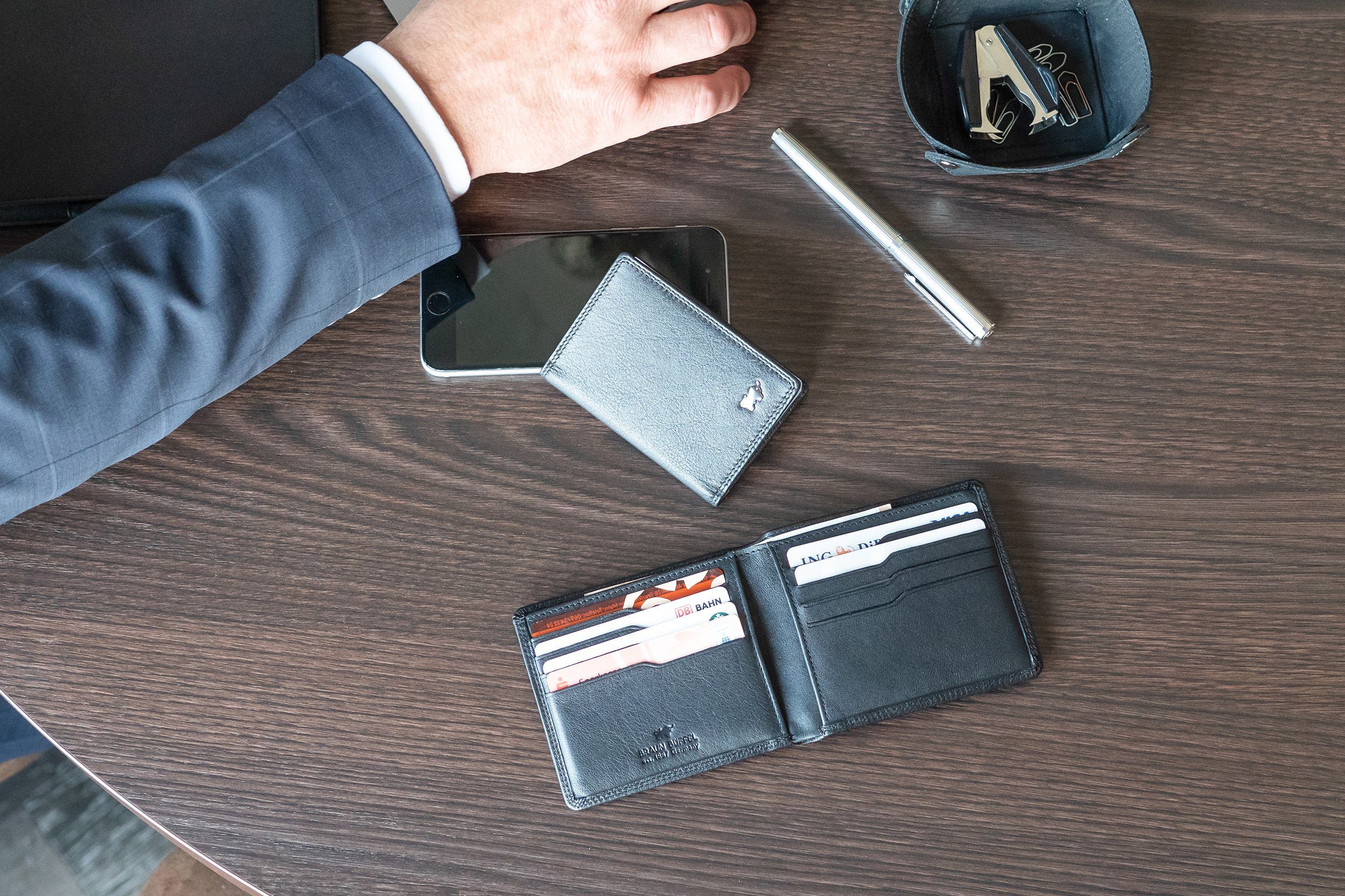 Braun Büffel Geldbörse GOLF 2.0 mit schmalem 8 in Kartenbörse Kartenfächern schwarz, 8CS Format