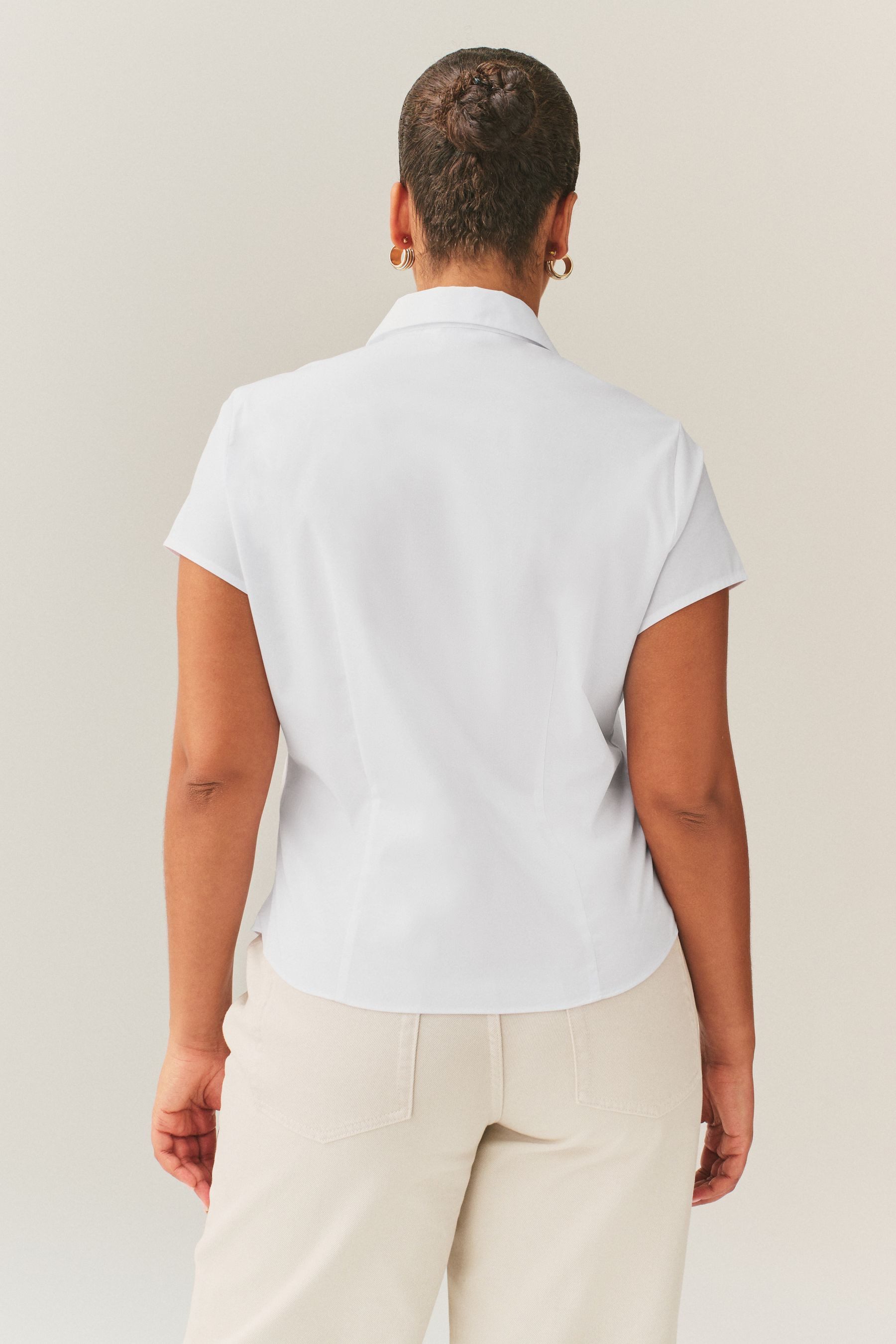 Next Hemdbluse Essential Kurzarmshirt für die vollere Brust (1-tlg)