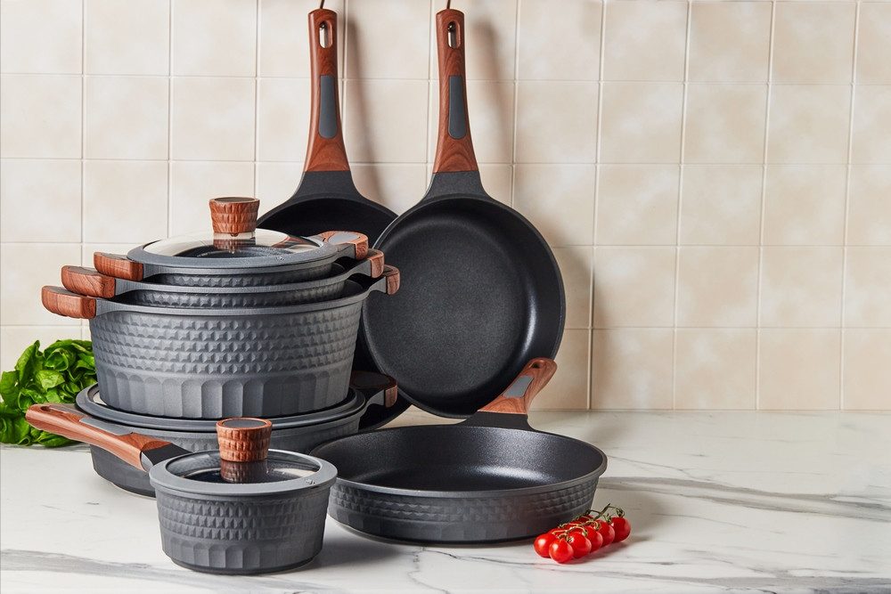 RESTO Kitchenware Topf-Set CAPELLA - Einzigartiges Design mit 3D-Effekt, antihaftbeschichtet, Aluminiumguss (Set, 5-tlg., 1x Soßentopf Ø 16 cm, 1x Kochtopf Ø 20 cm, 1x Pfanne Ø 24 cm), für alle Herdarten geeignet, auch Induktion