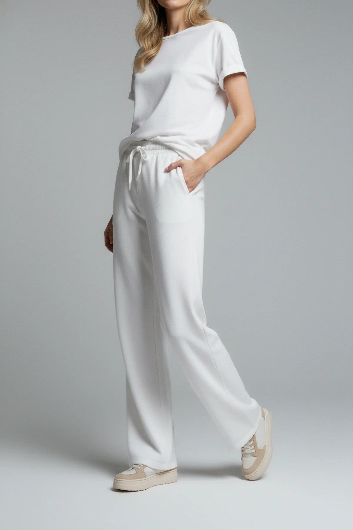 No Matter What Sweatponcho Weit geschnittene Jogginghose mit elastischem Bund