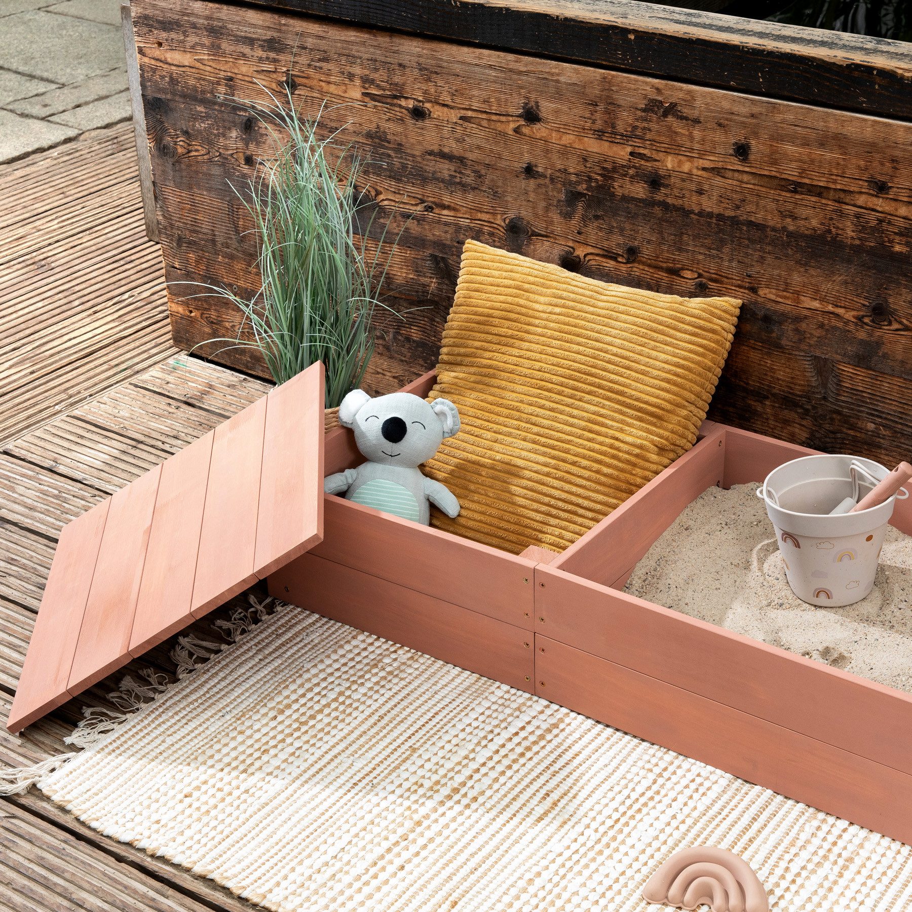 MUDDY BUDDY® Sandkasten Space Saver, mit Matschwanne und Staufach