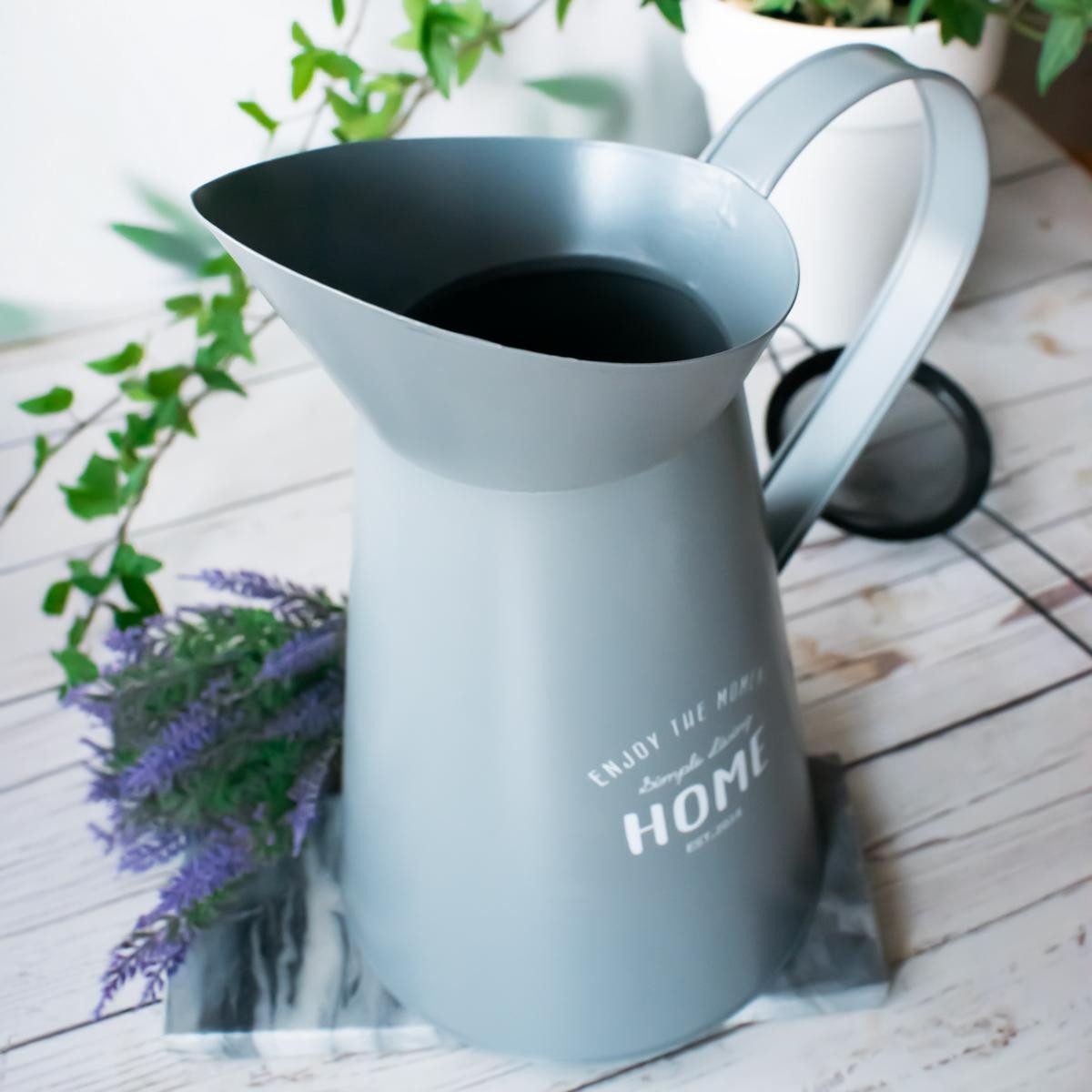 Sendez tin watering can, spouted watering can, metal watering can for the garden
