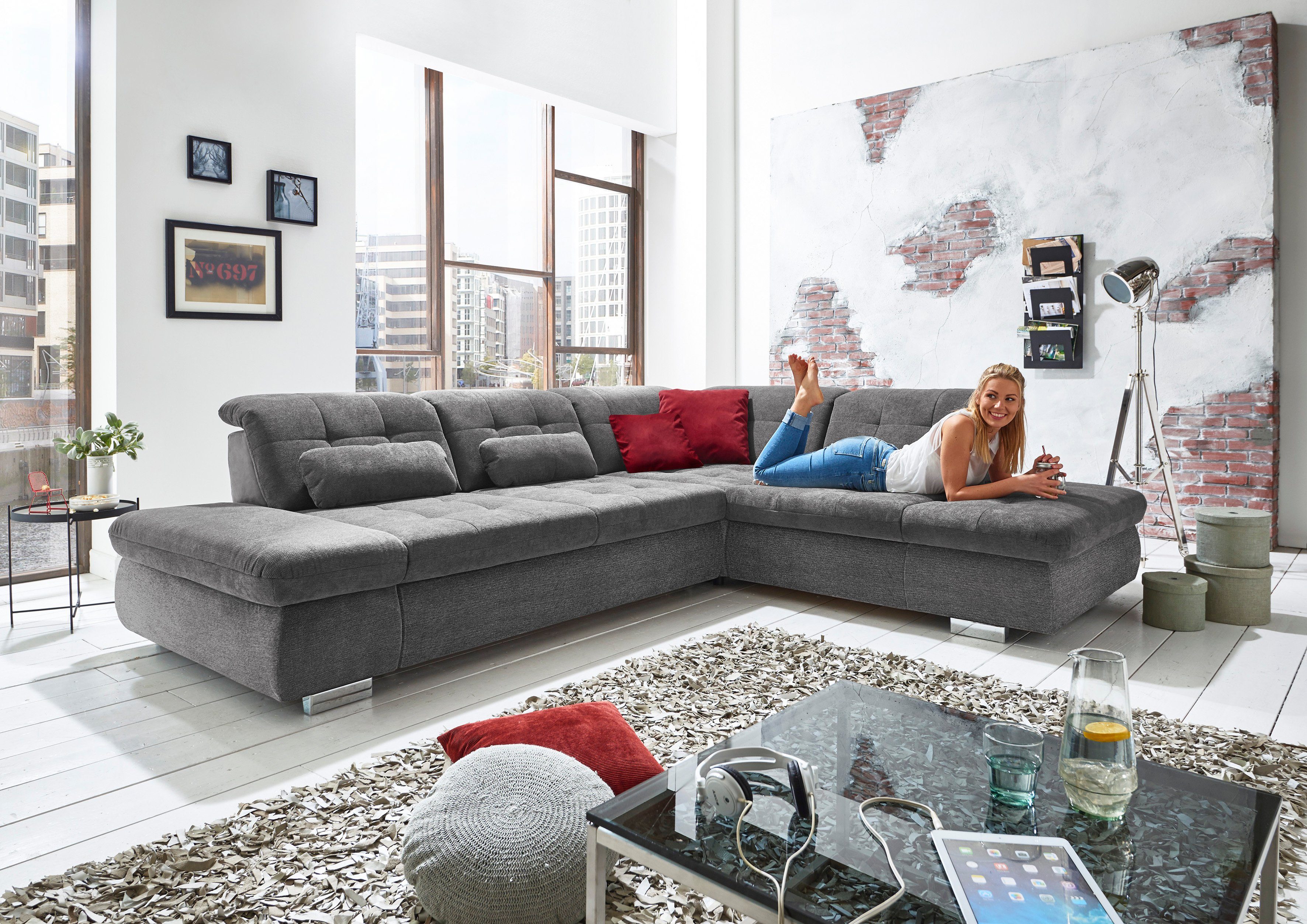 Die PlanBar Ecksofa MP-IN17004 L-Form, Breite 323 cm, mit Kaltschaum-Polsterung, inkl. Sitztiefenverstellung, wahlweise weitere Funktionen
