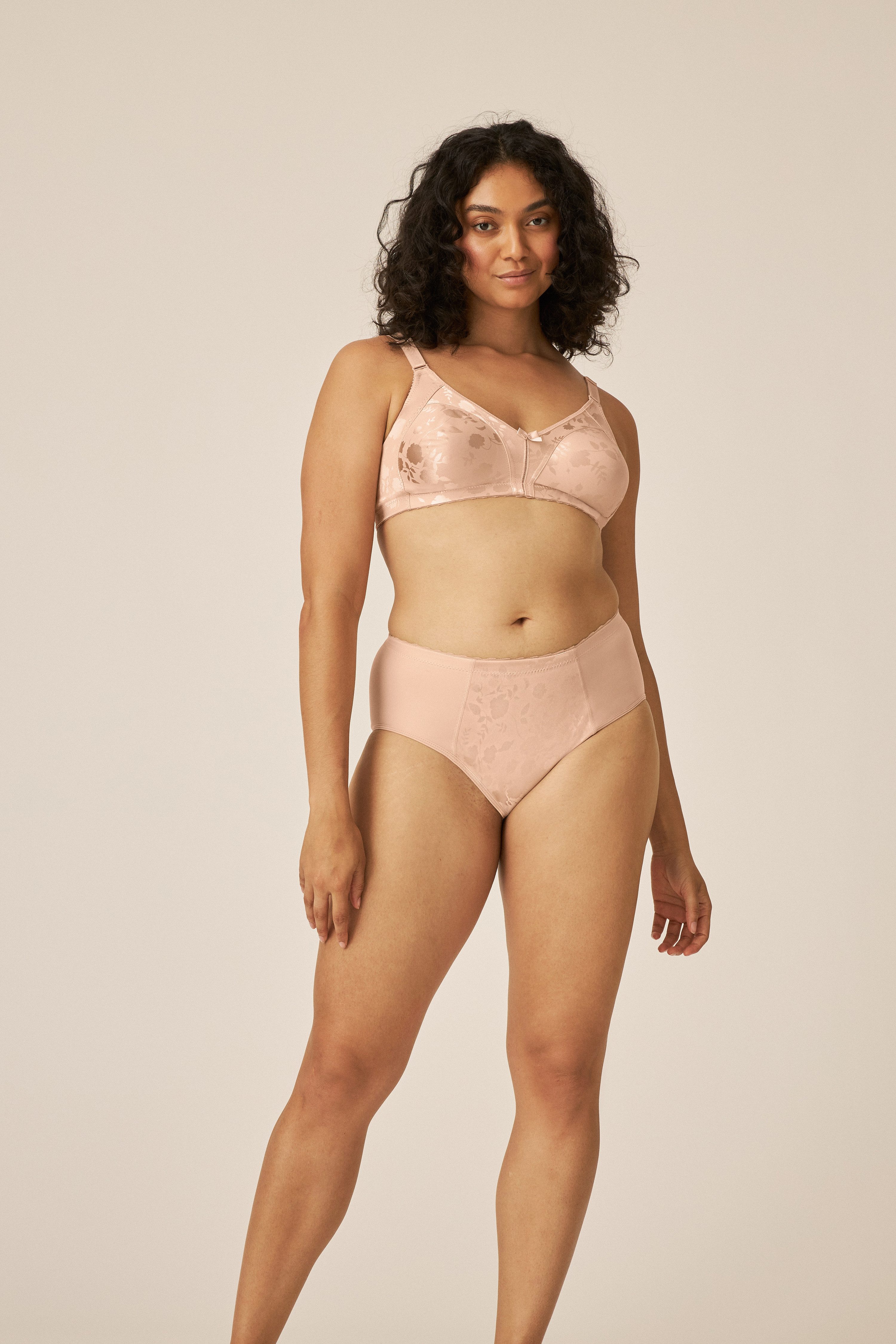 Naturana Minimizer-BH Minimizer (1-tlg) Shaping-Effekt, breite Träger, feminin, bügellos, Satin, Blumenmuster – Bild 4 von 5