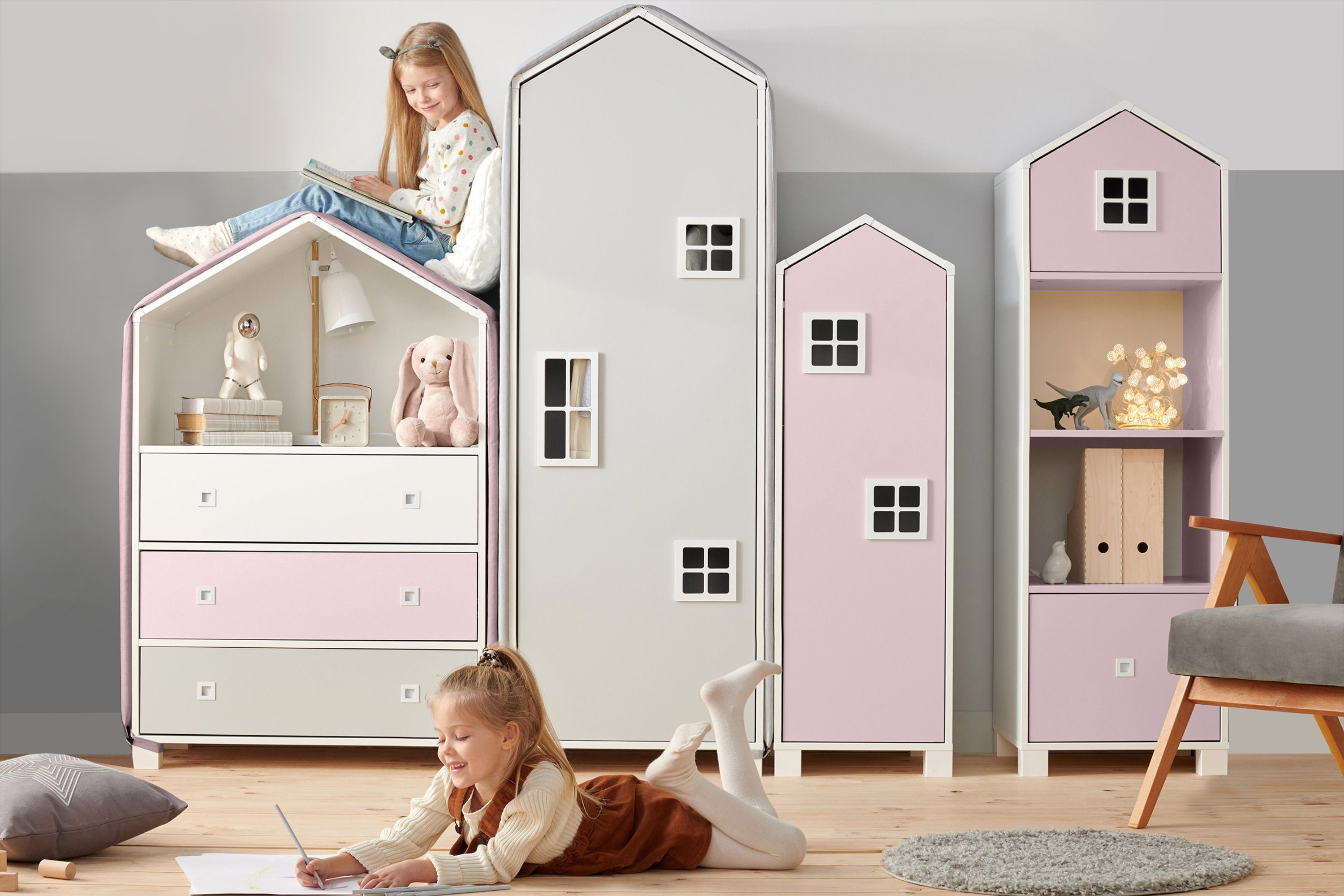 Konsimo Babyzimmer-Komplettset Komplett-Kinderzimmer), rosa Kleiderschrank / / 2x weiß Bücherregal, Komplett-Kinderzimmer, grau (4-St., Kindermöbel-Set MIRUM Kommode