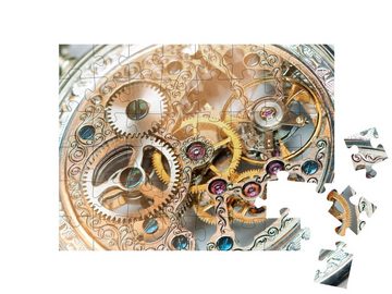 puzzleYOU Puzzle Nahaufnahme eines schönen alten Uhrenwerks, 48 Puzzleteile, puzzleYOU-Kollektionen Uhren