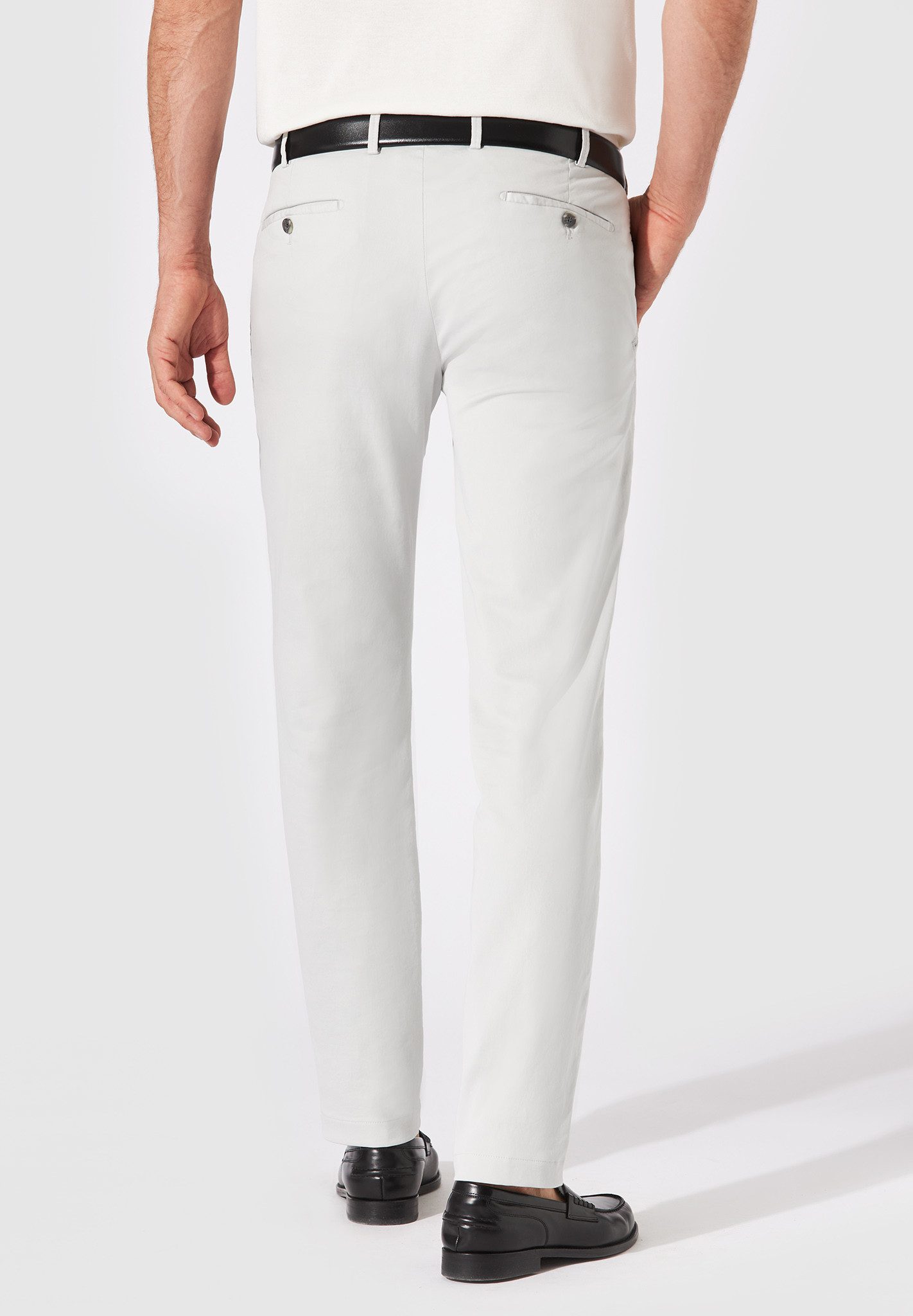 Hiltl Chinos Tourist 2.0 Chino Hose Herren Slim Fit Soft Cotton, hellgrau, 46 Baumwollhose mit Stretch, komfortable Hose für Reisen und Alltag