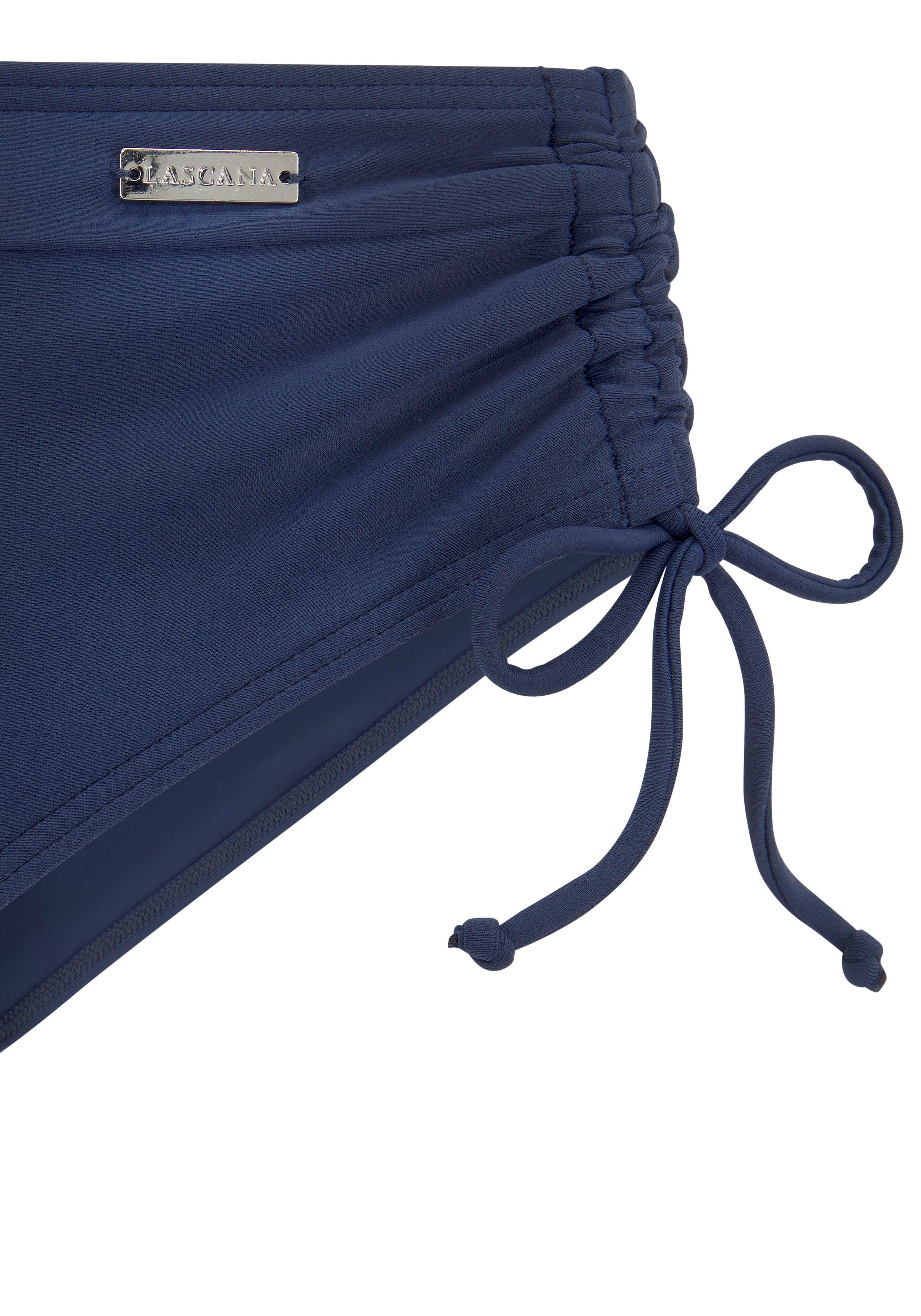 LASCANA Bügel-Bikini mit seitlich geraffter Bikinihose
