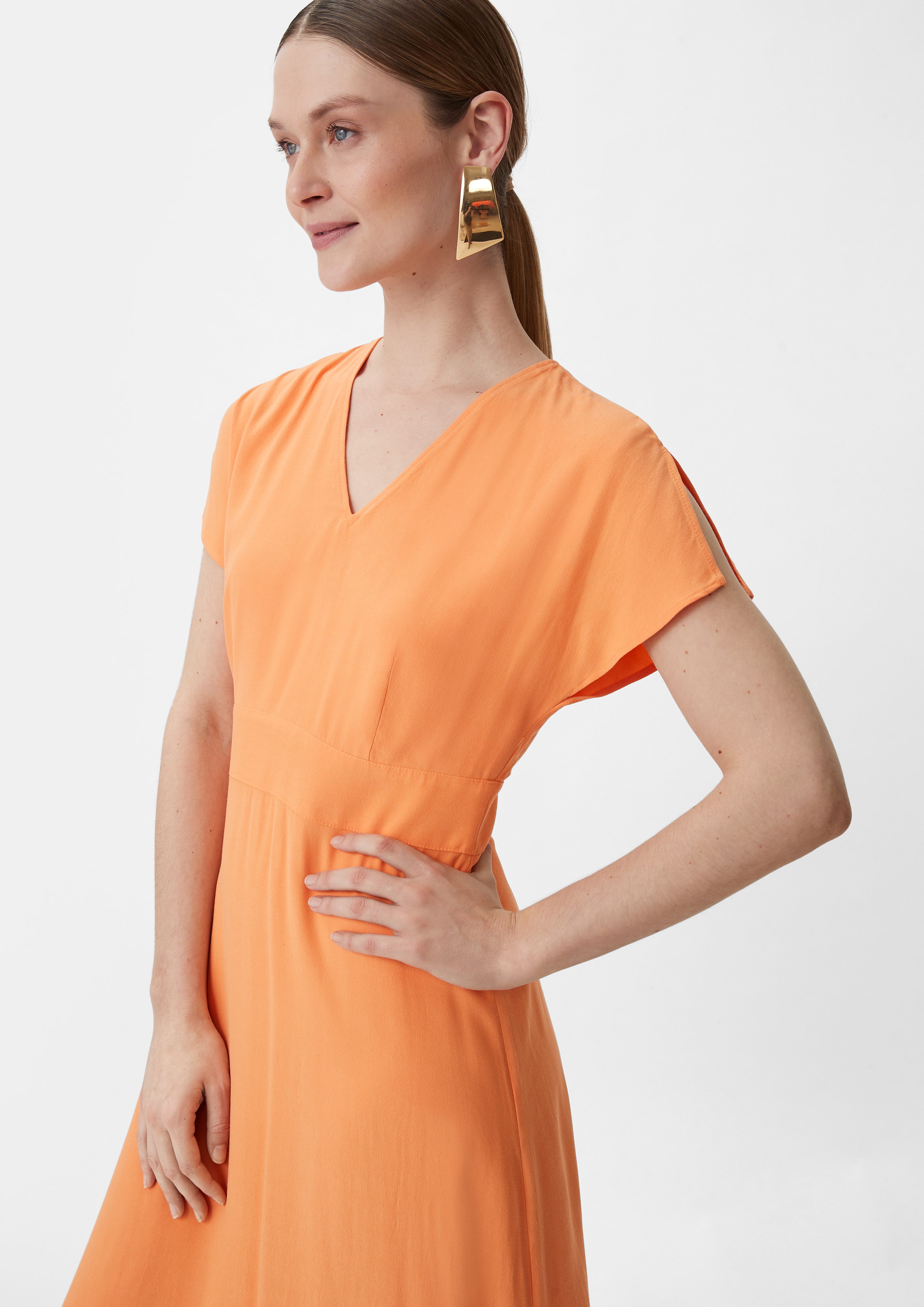 Comma Maxikleid Midi-Kleid aus Satin Blende günstig online kaufen