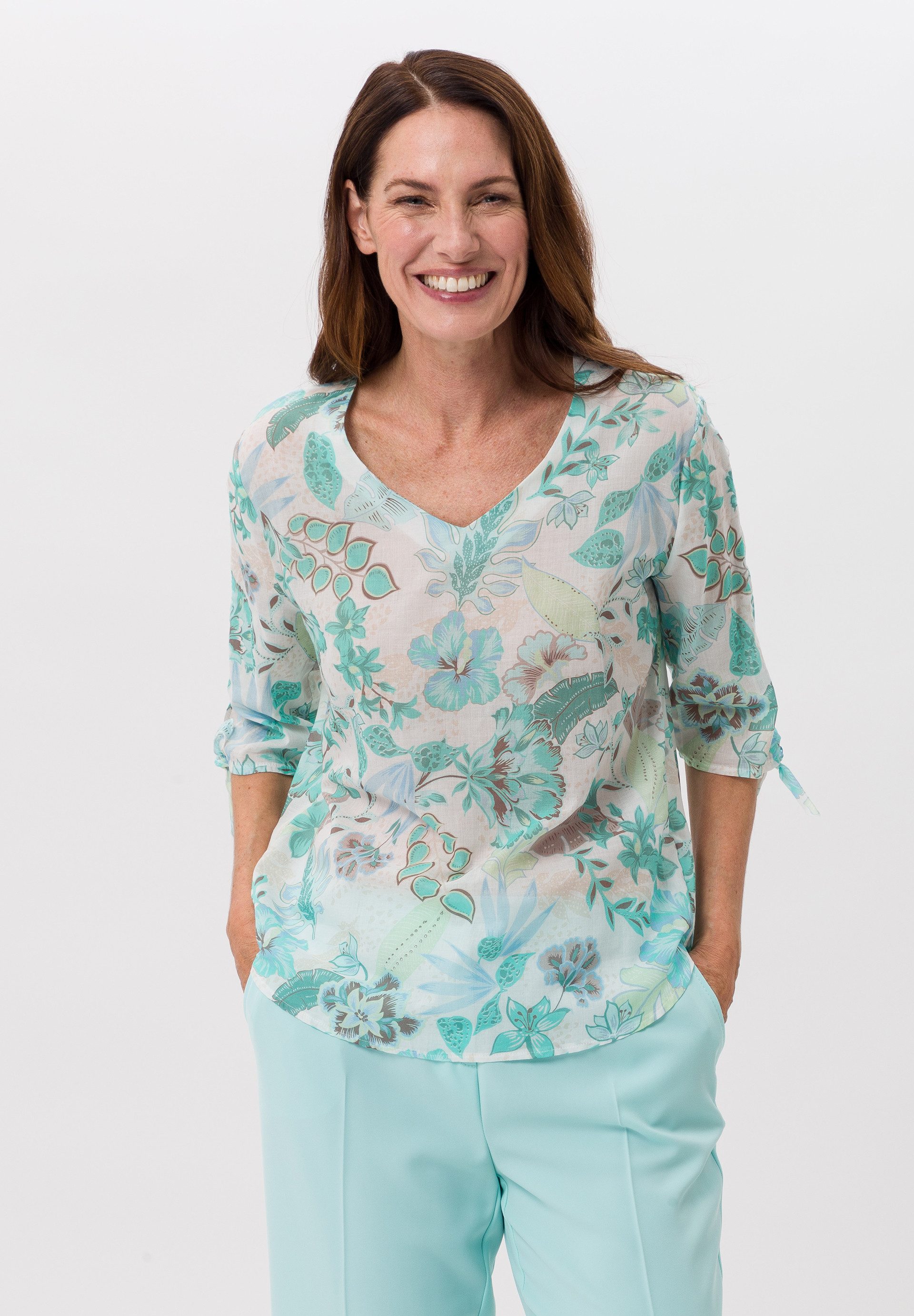 Schlupfbluse mit sommerlichen Blumenprint