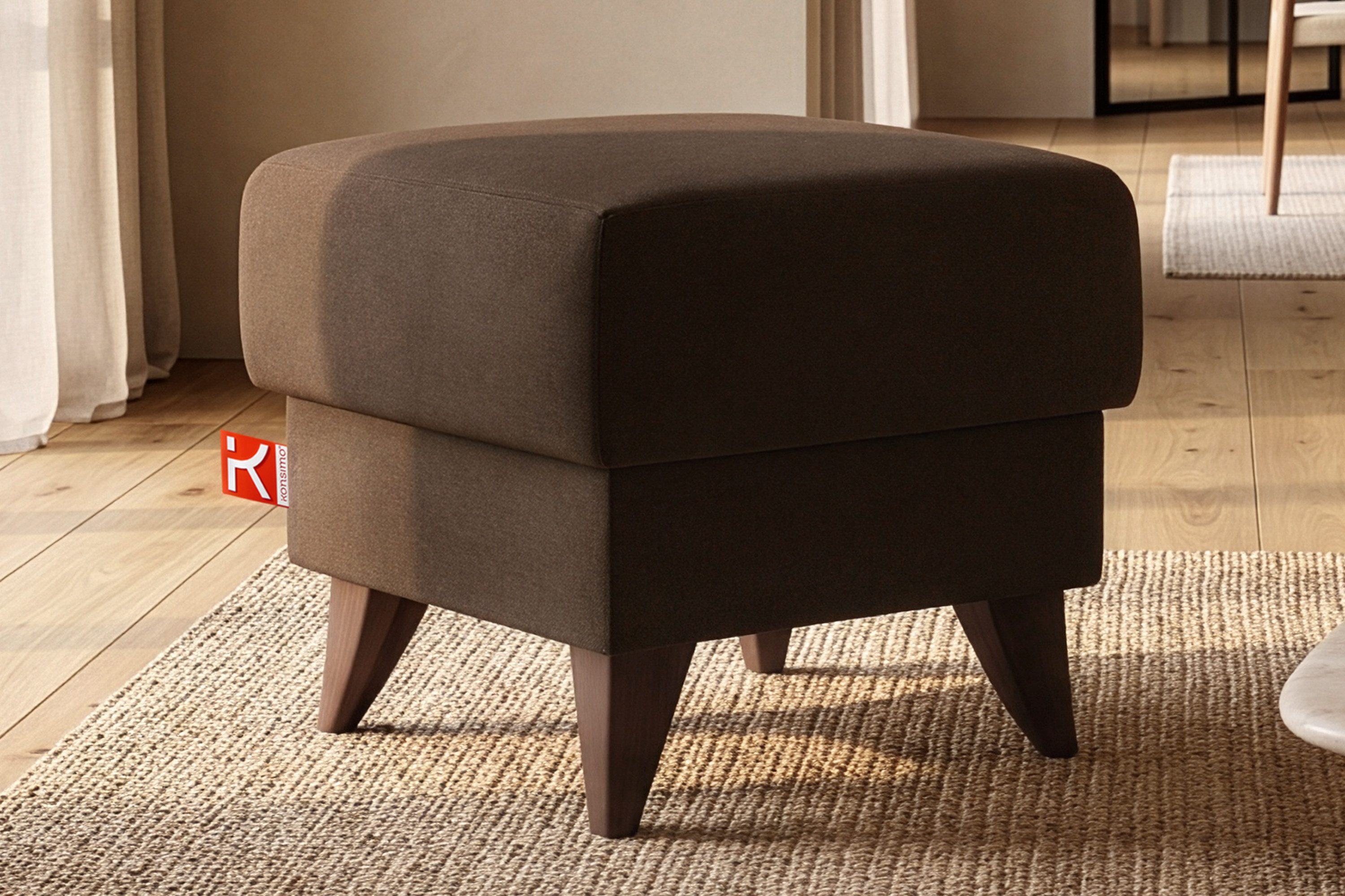 KONSIMO® Fußhocker Sitzhocker mit Stauraum GUSTAVO, hergestellt in der EU, handgefertigt, eleganten Nähten, Polsterhocker, Elegant