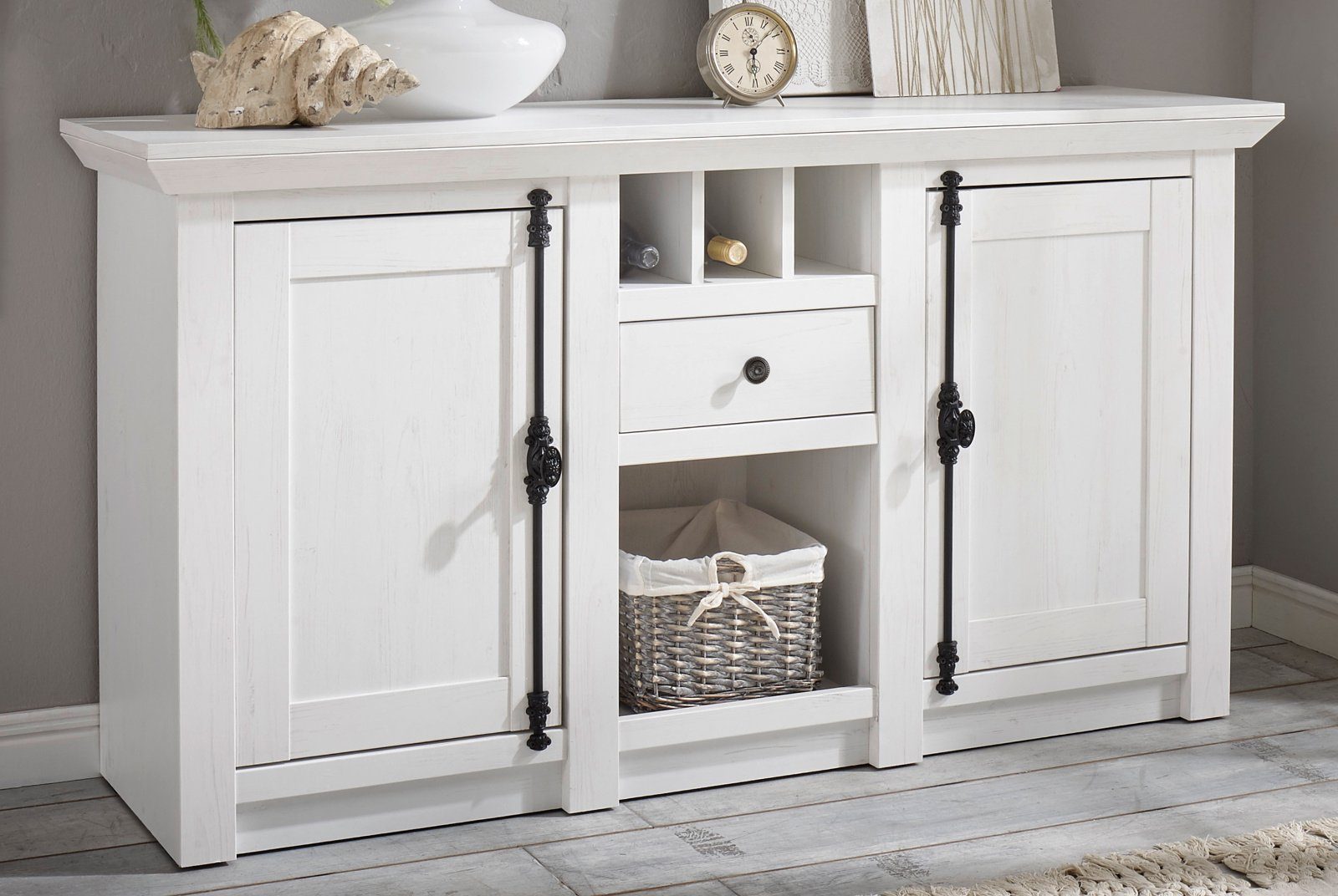 Furn.Design Anrichte Hooge (Sideboard in weiß Pinie Landhaus, 152 x 83 cm), mit Drehriegeln mit Weinregal