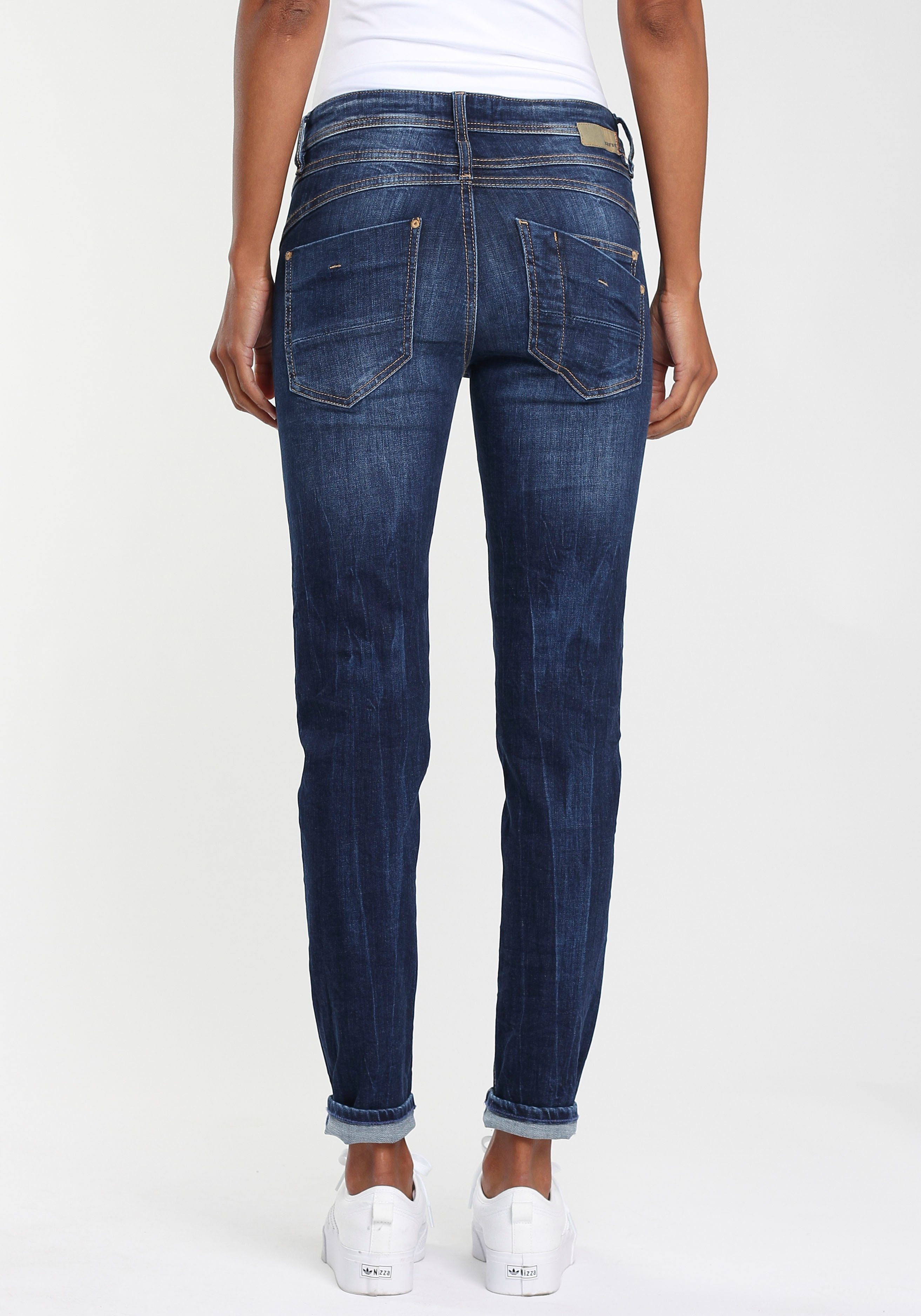 GANG Relax-fit-Jeans "94AMELIE", mit doppelter rechter Gesäßtasche günstig online kaufen