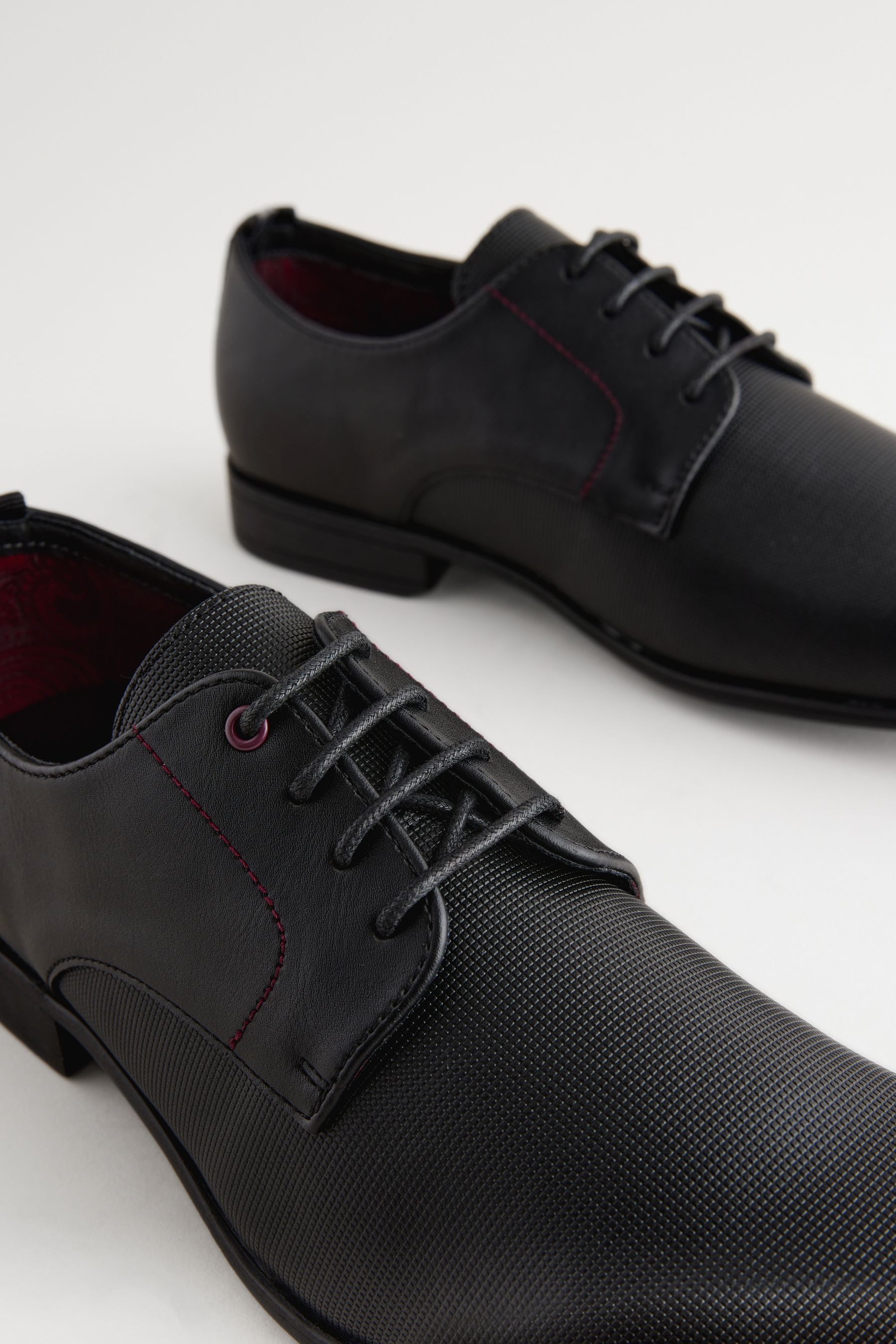 Next Schmale Derby-Schuhe mit Prägung Schnürschuh (1-tlg) günstig online kaufen